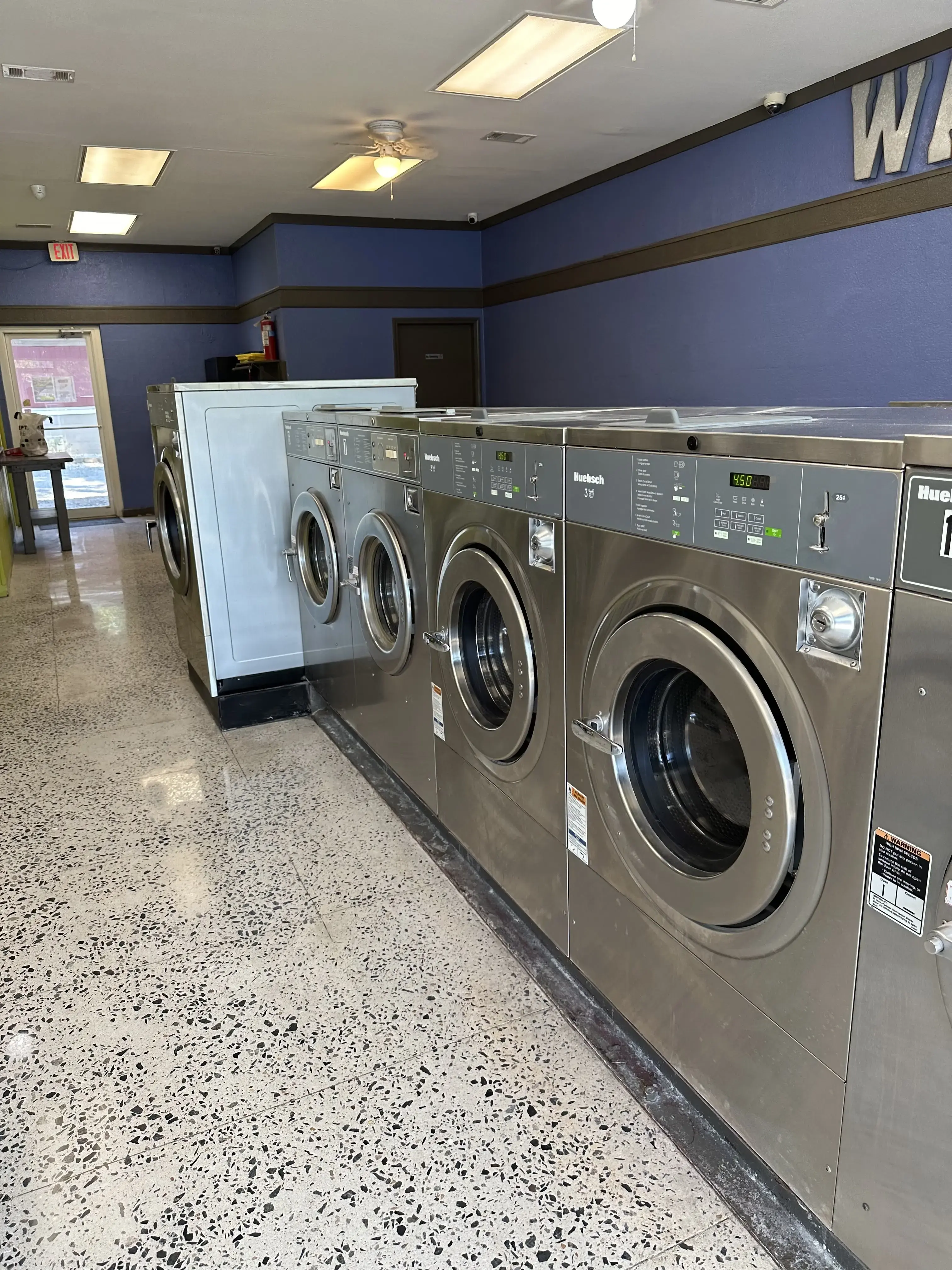 Lightning Laundry - Benton thumbnail 4