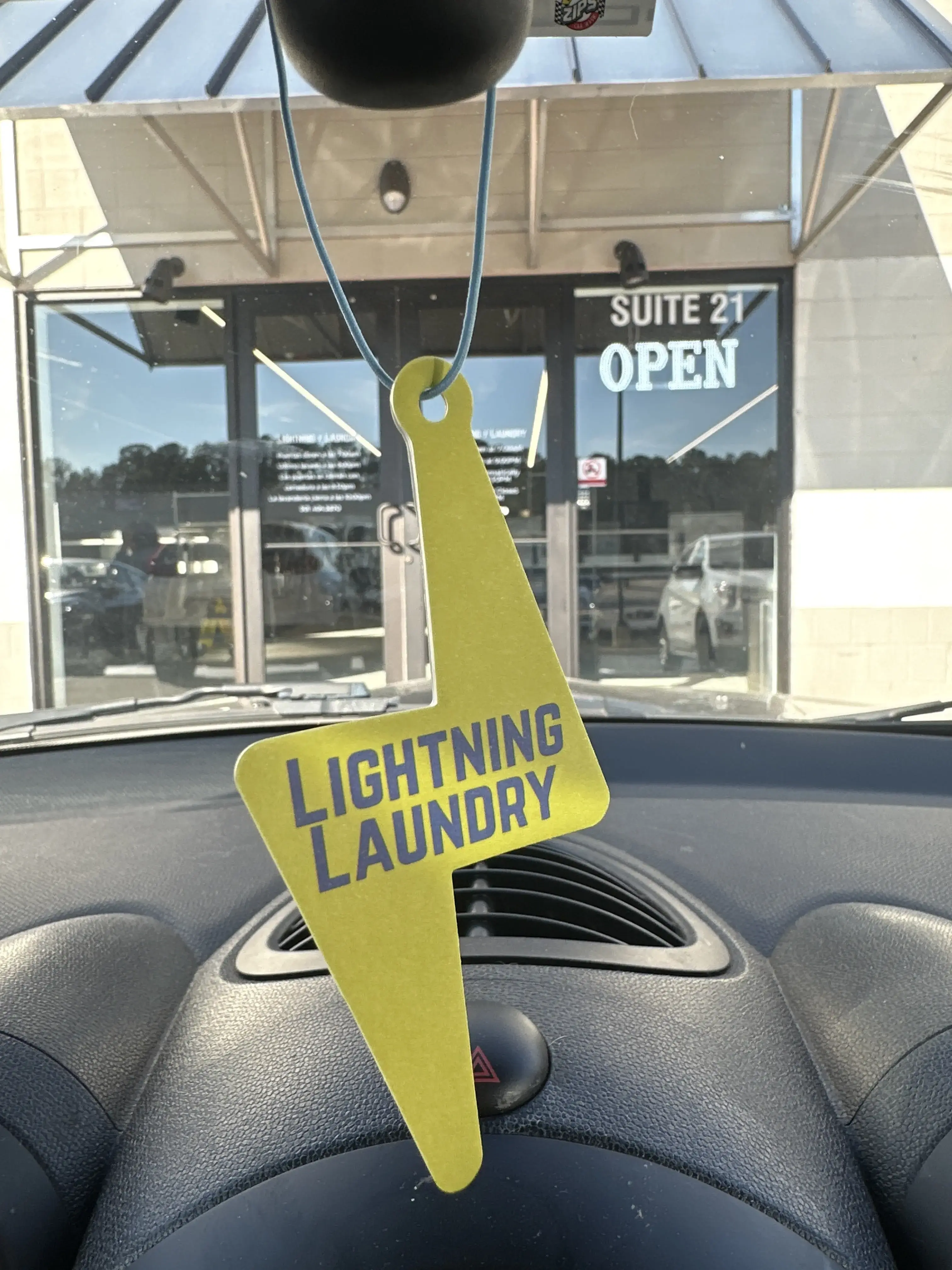 Lightning Laundry - Little Rock - Image 16