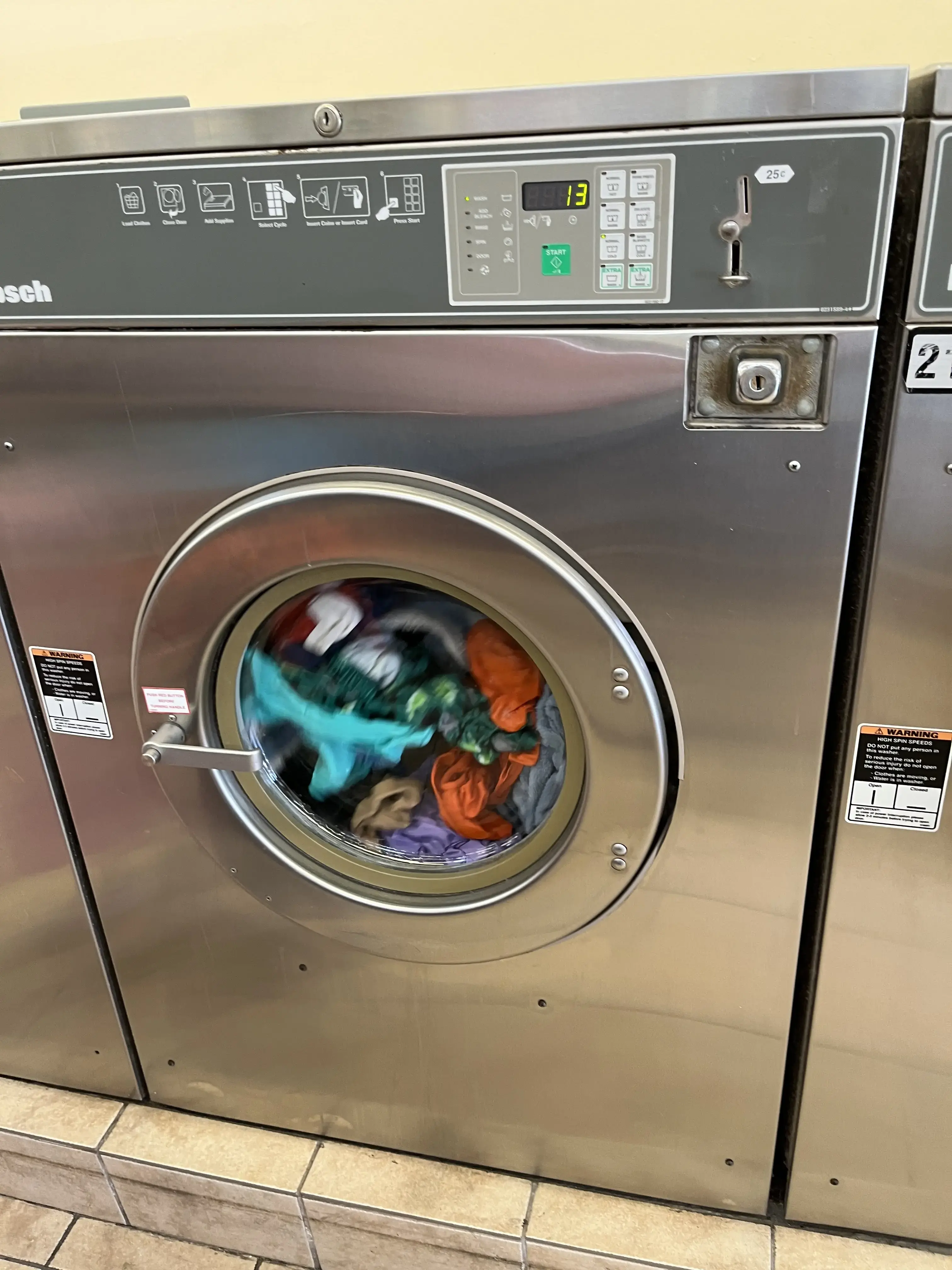 Lightning Laundry | Laundromat | Wash and Fold - Image 4