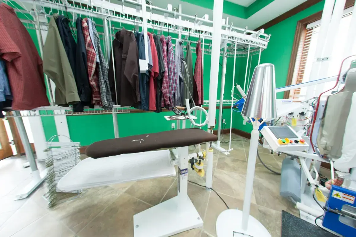 Lightning Laundry Service thumbnail 9