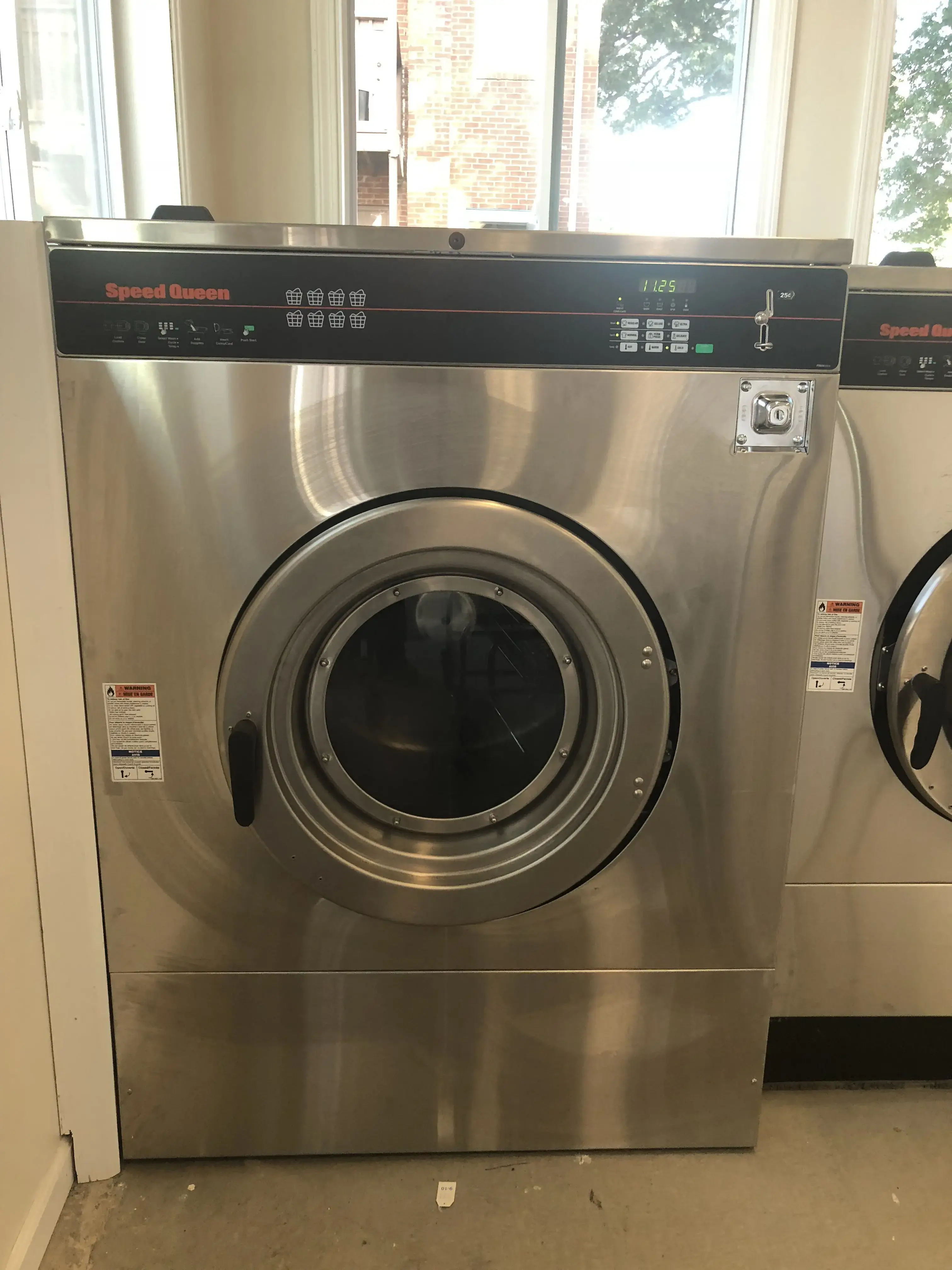 Lili's Laundromat - Image 17