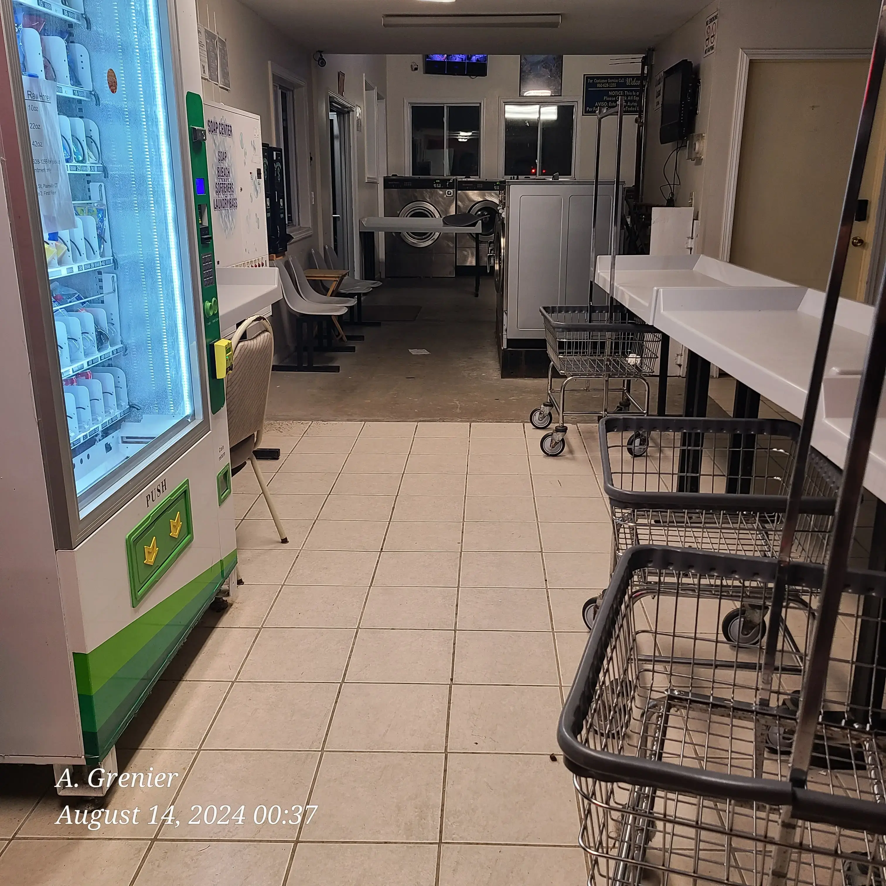 Lili's Laundromat - Image 6
