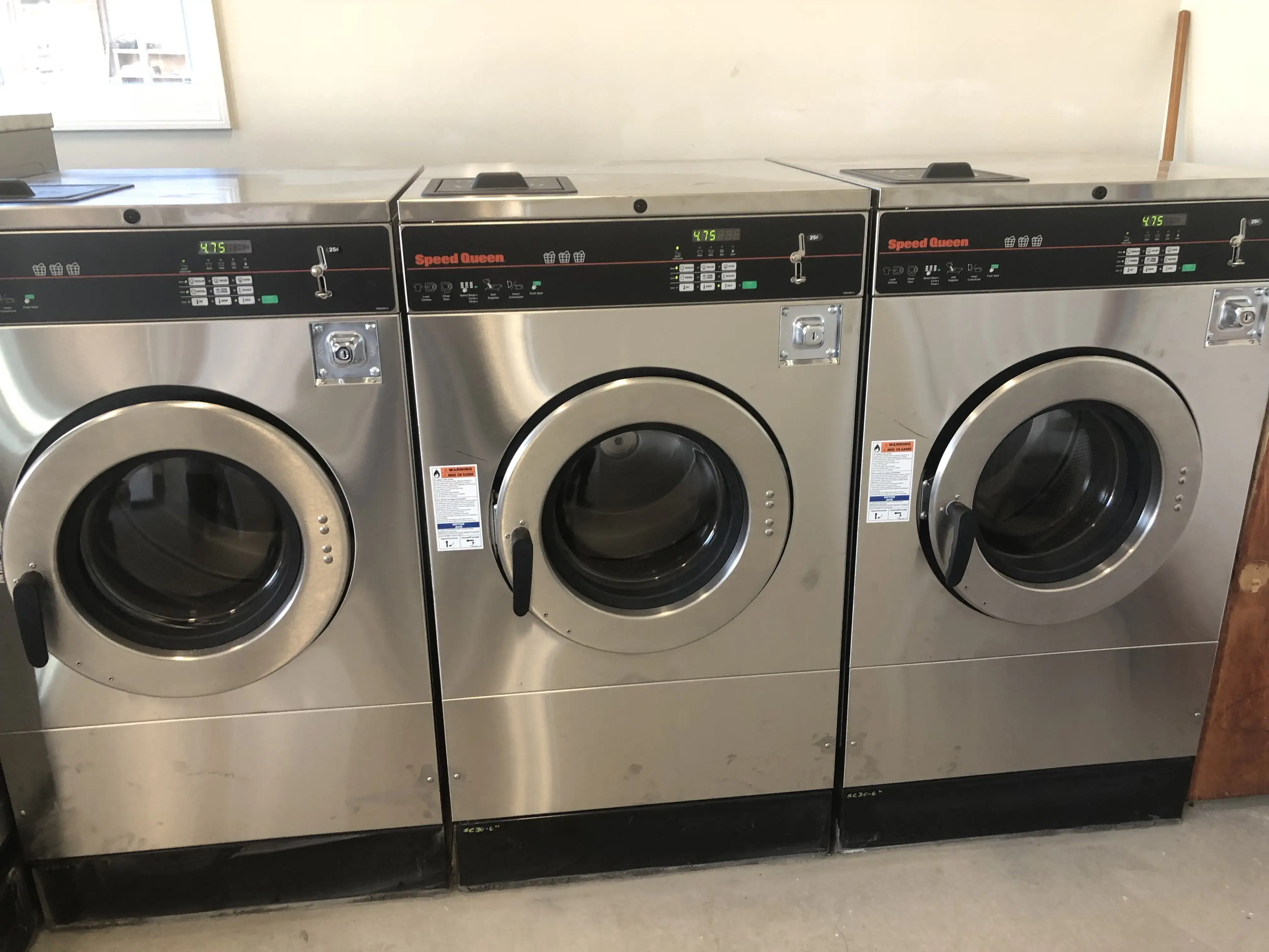 Lili's Laundromat - Image 18