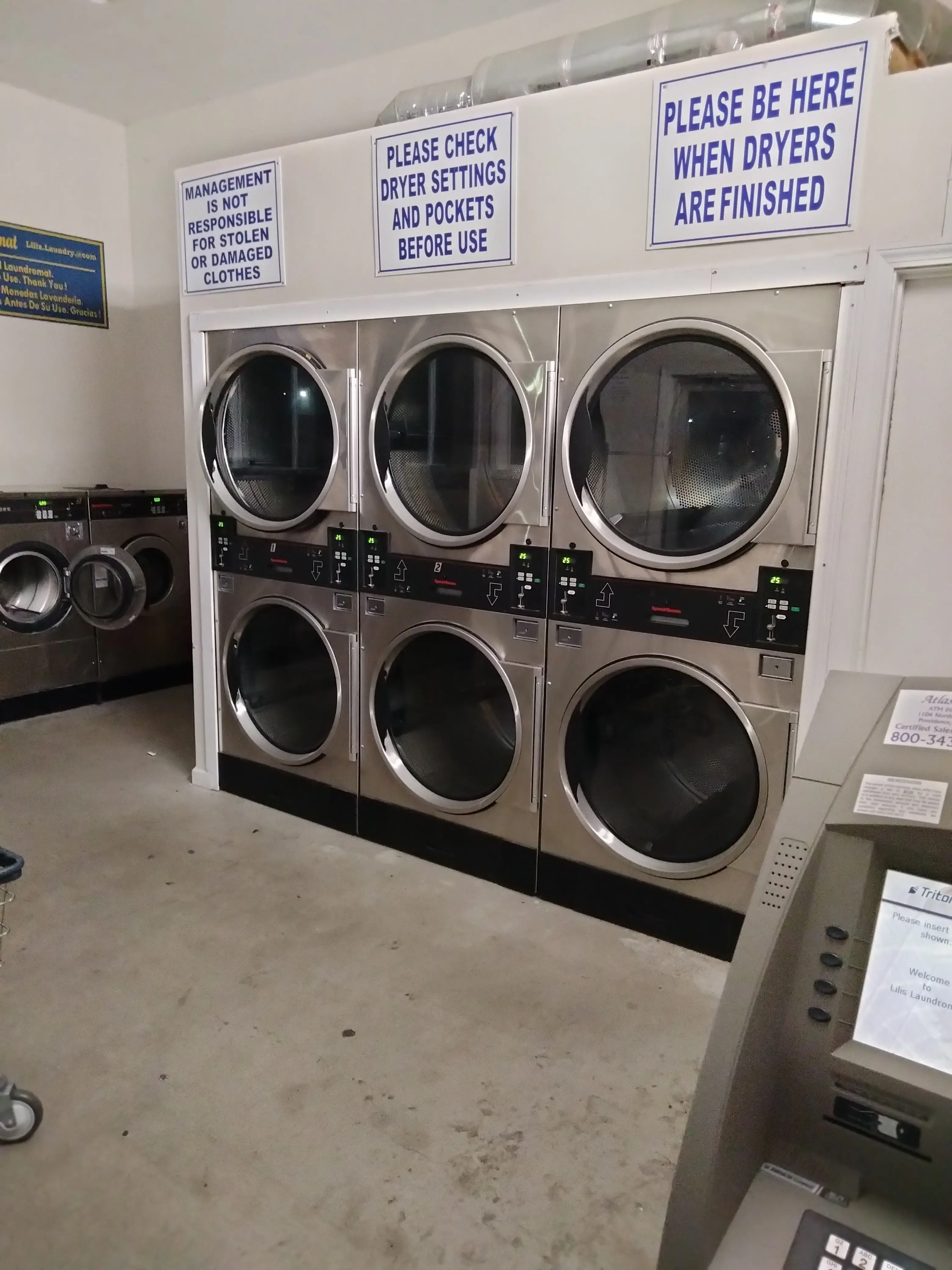 Lili's Laundromat thumbnail 10