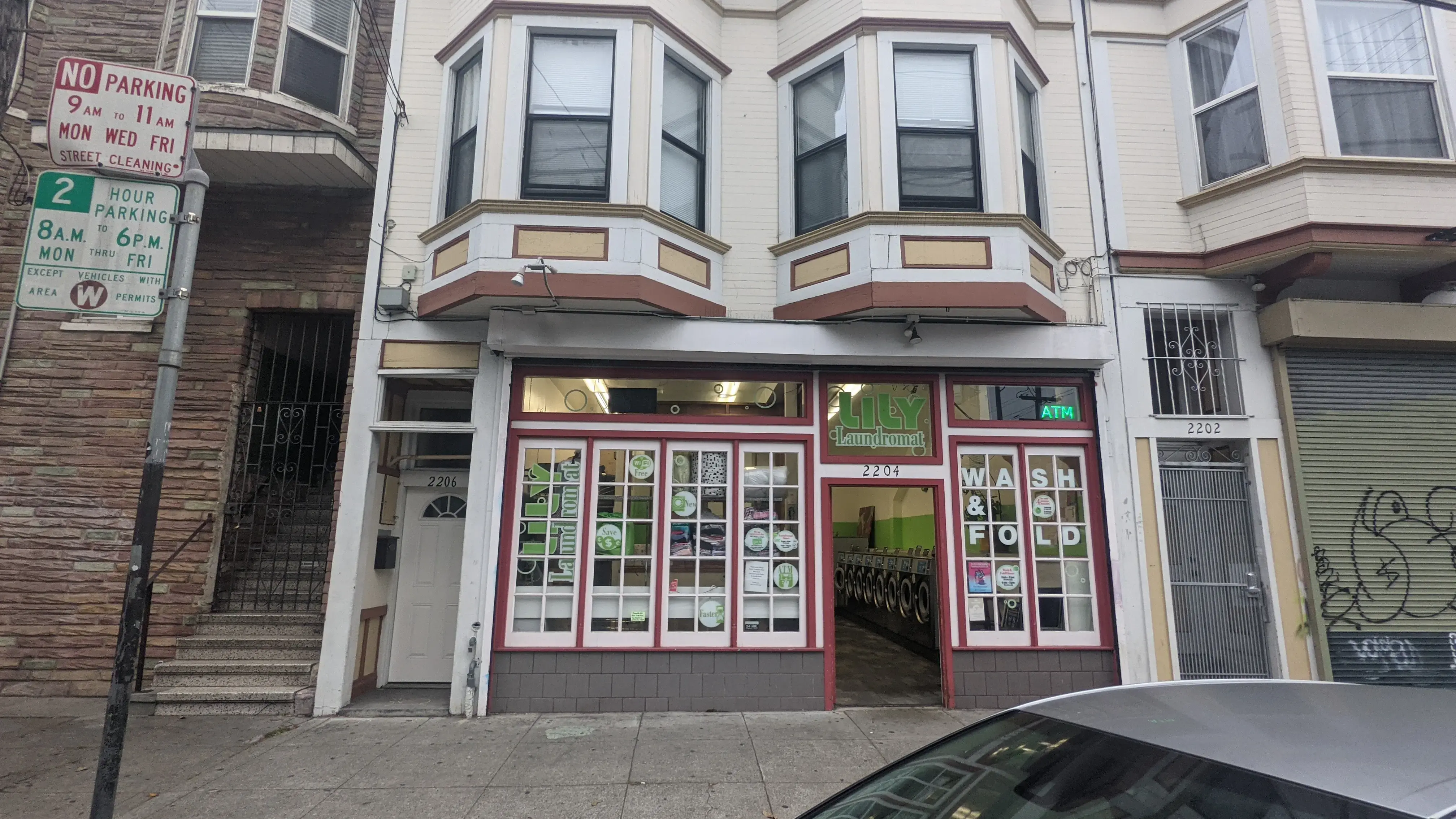 Lily Laundromat - Image 4