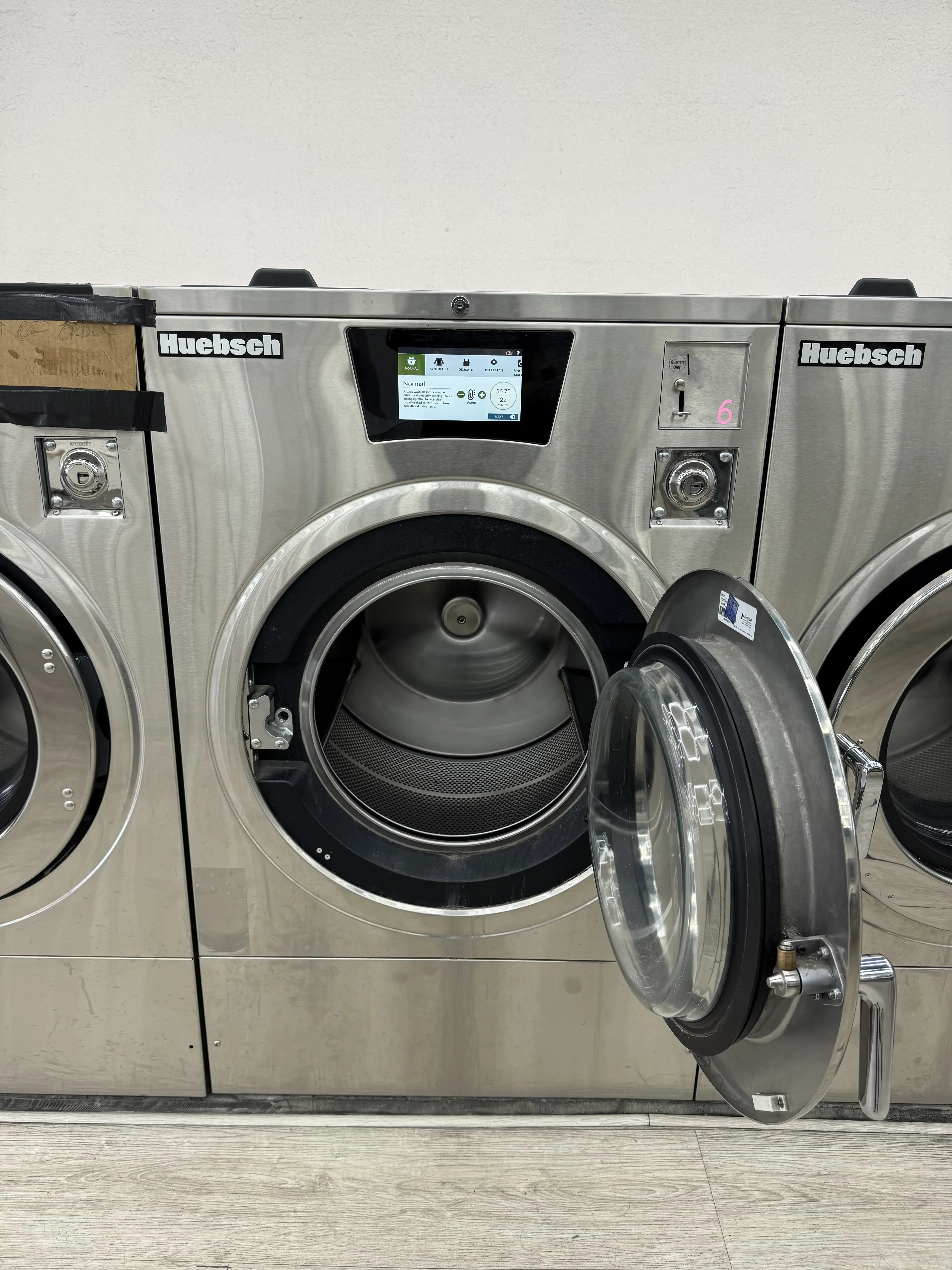 Lily's Laundry in Las Vegas thumbnail 7