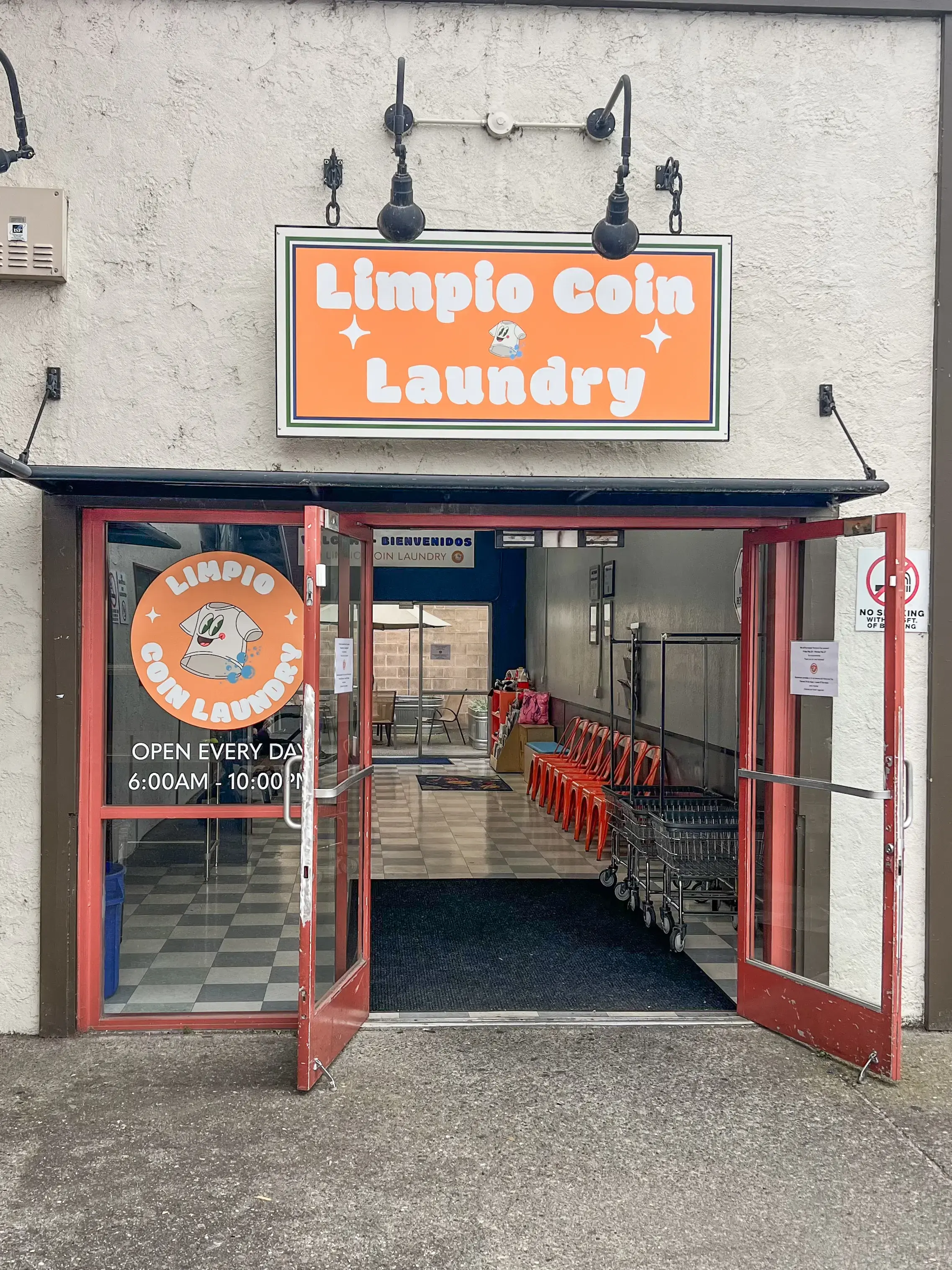 Limpio Coin Laundry thumbnail 5
