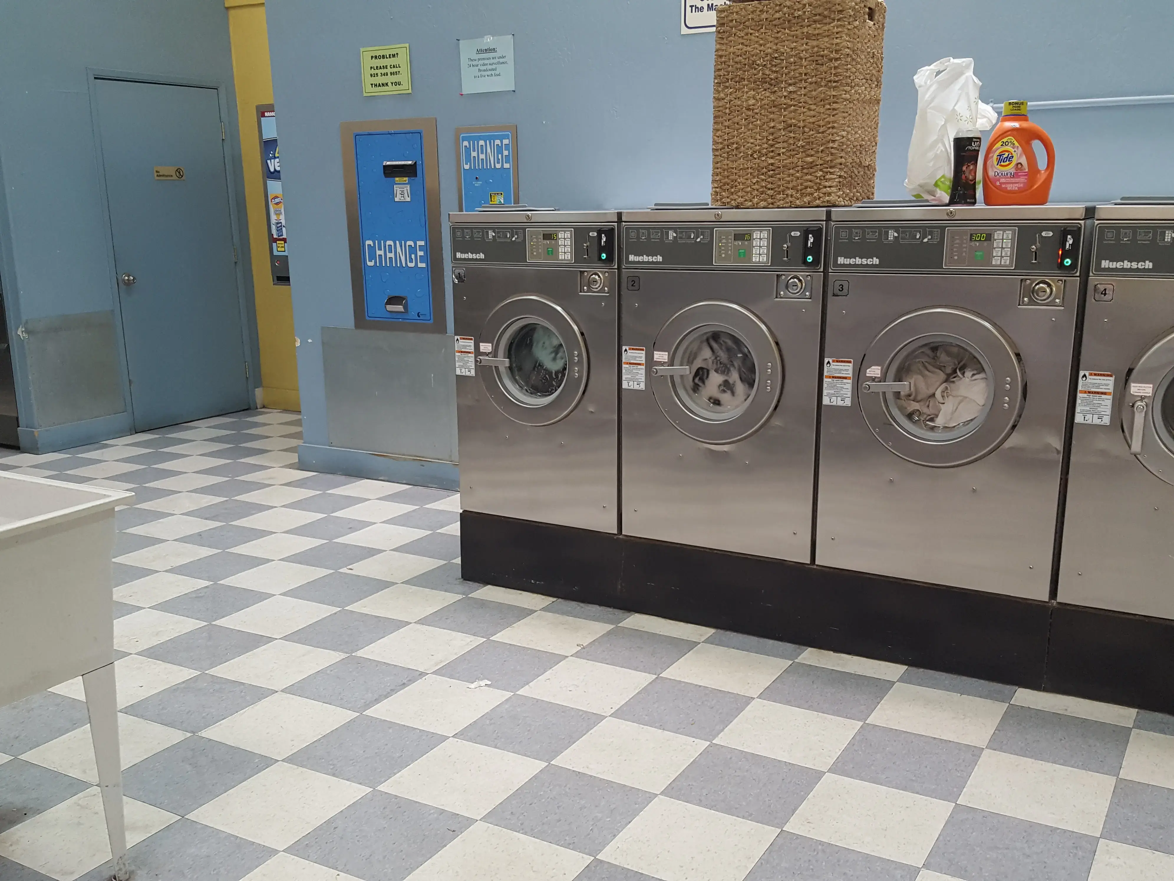 Limpio Coin Laundry thumbnail 14
