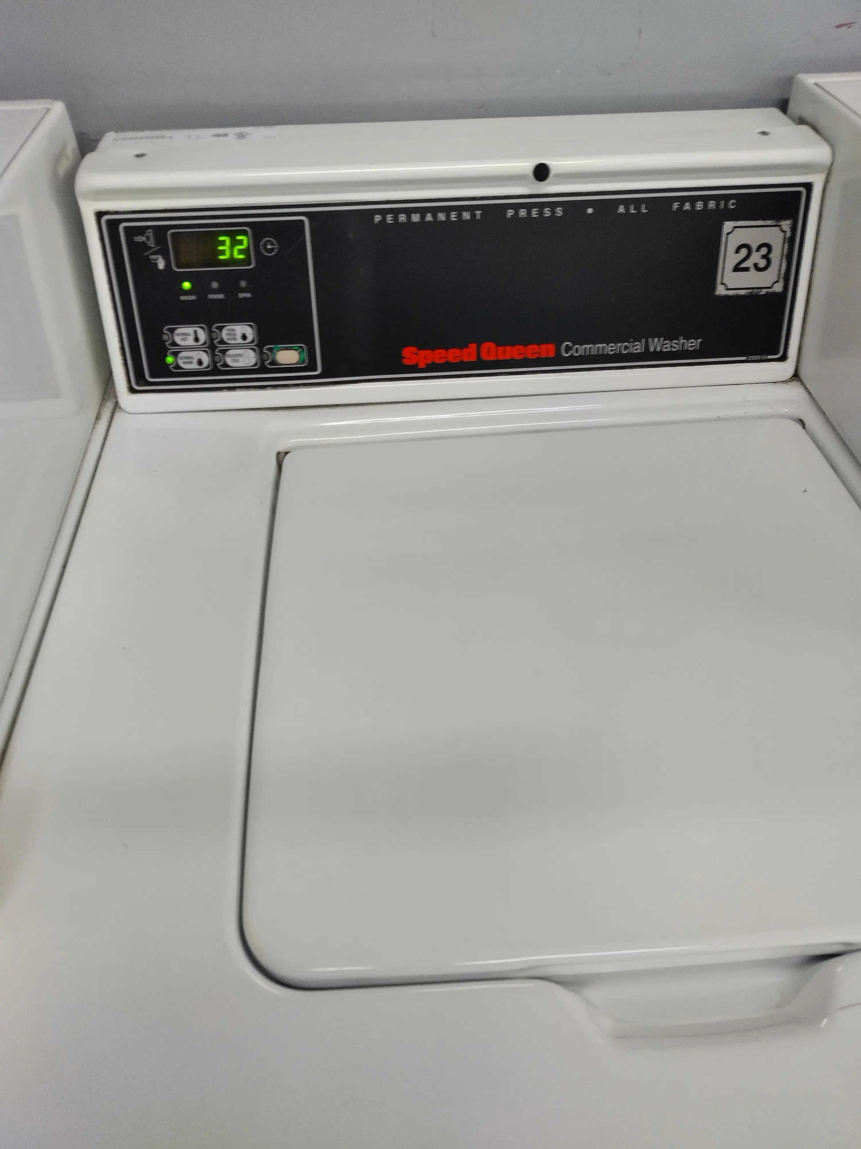 Lincoln Coin Laundry - Image 2