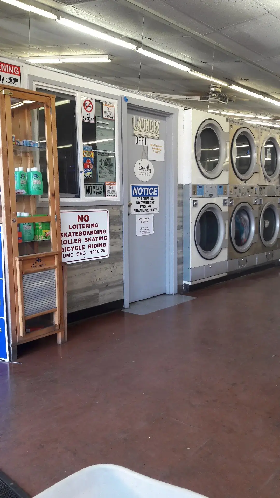 Lincoln Coin Laundry thumbnail 4