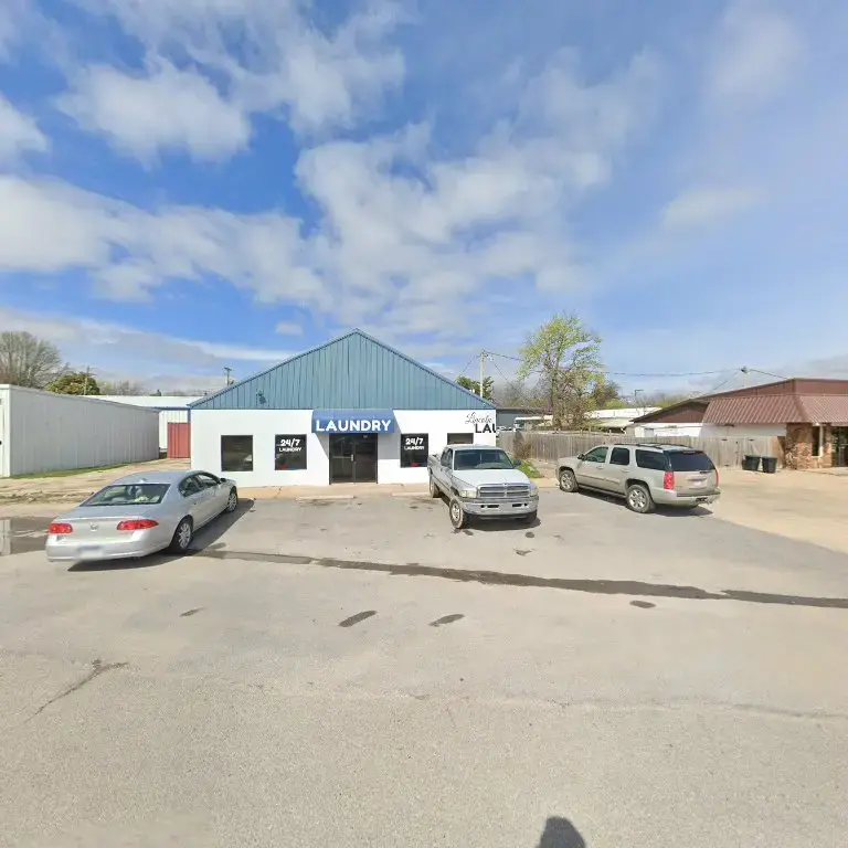 Lincoln Laundry - Image 17