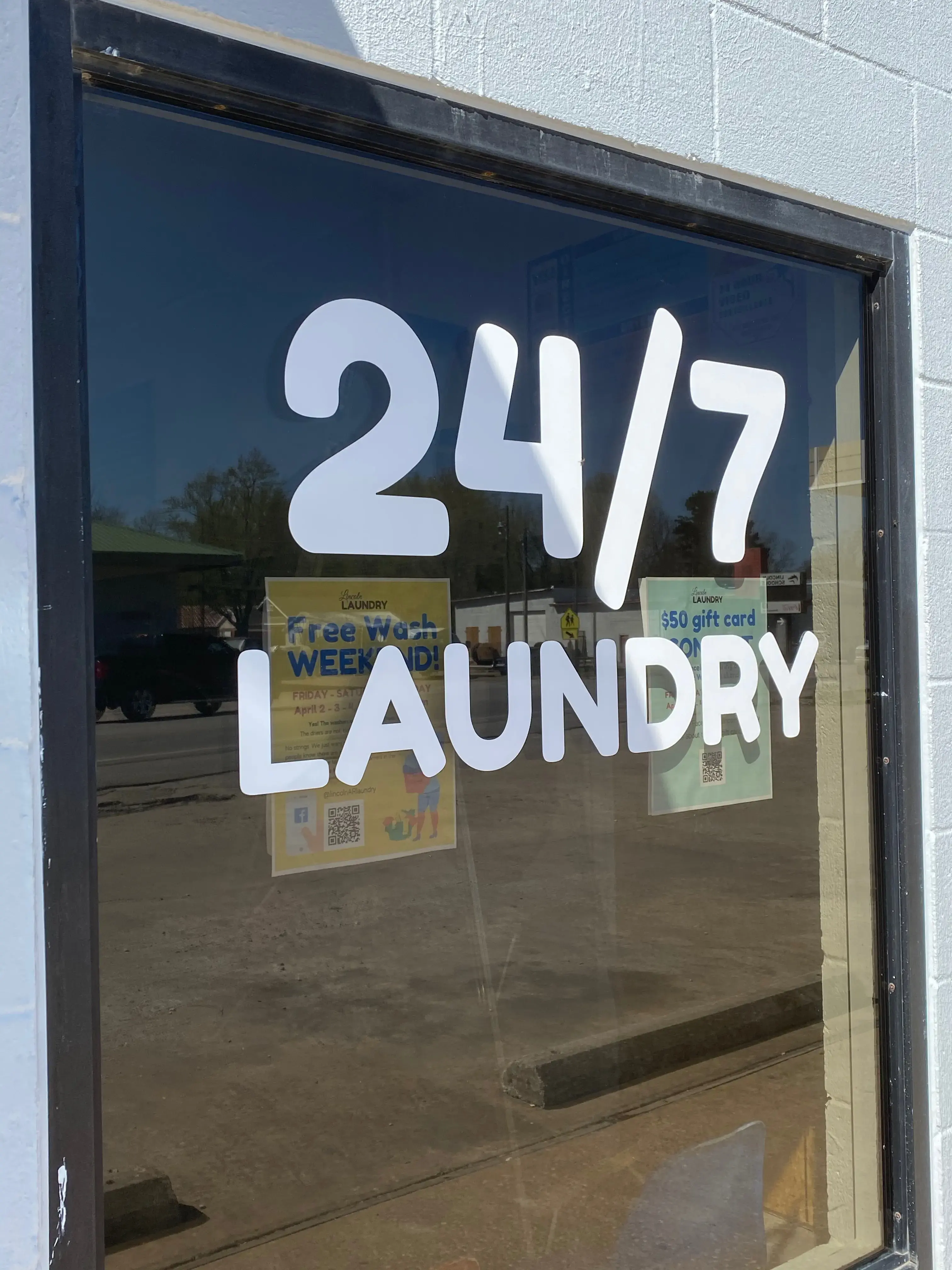 Lincoln Laundry thumbnail 7