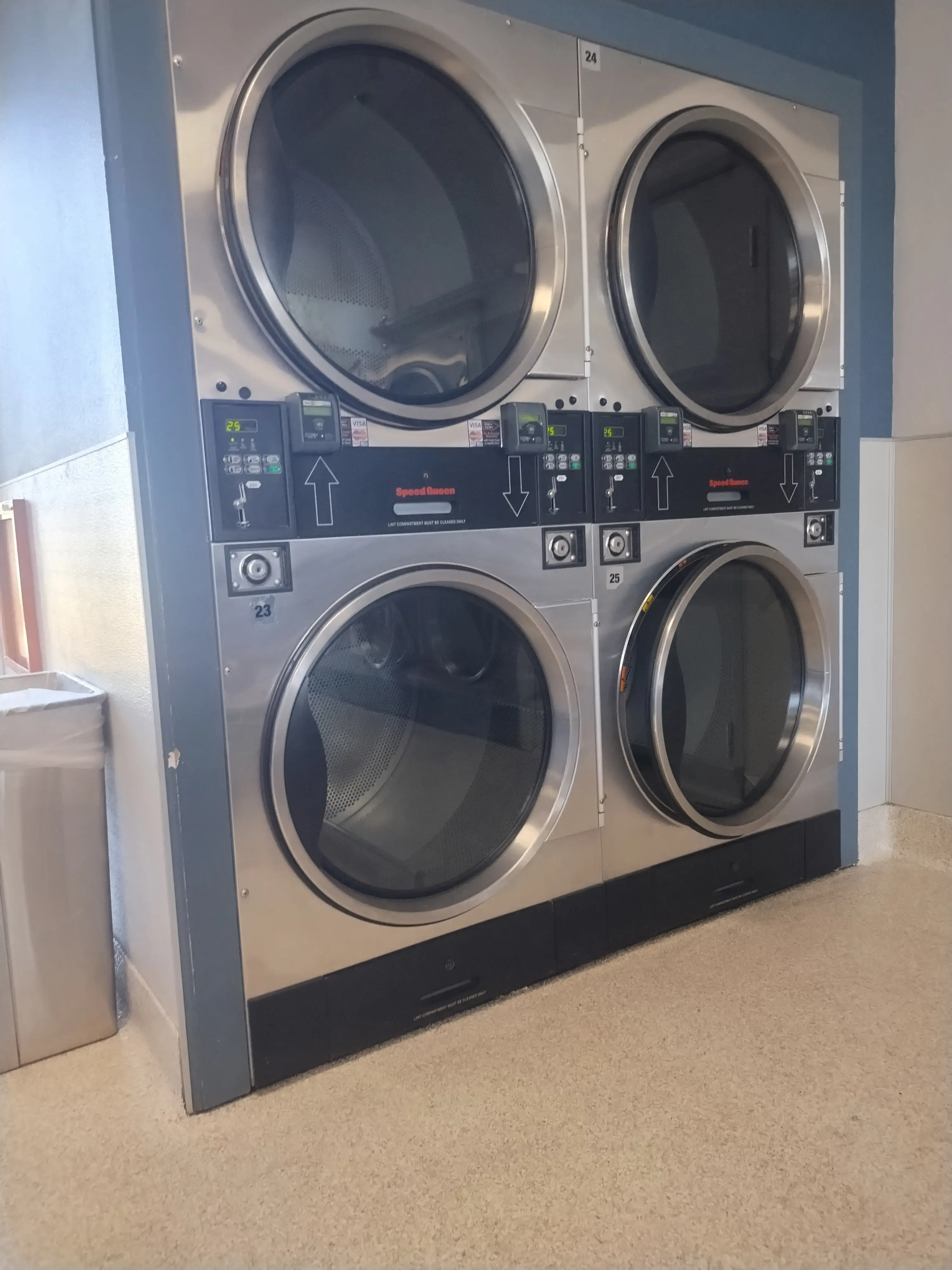 Lincoln Laundry thumbnail 3