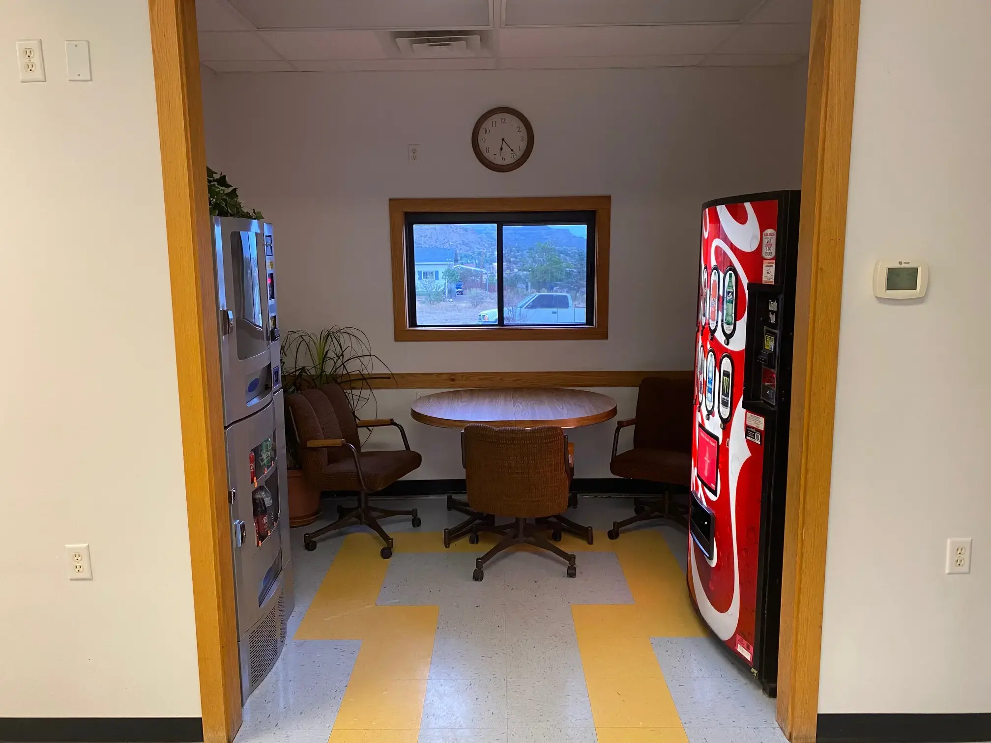 Linda's Laundry thumbnail 10