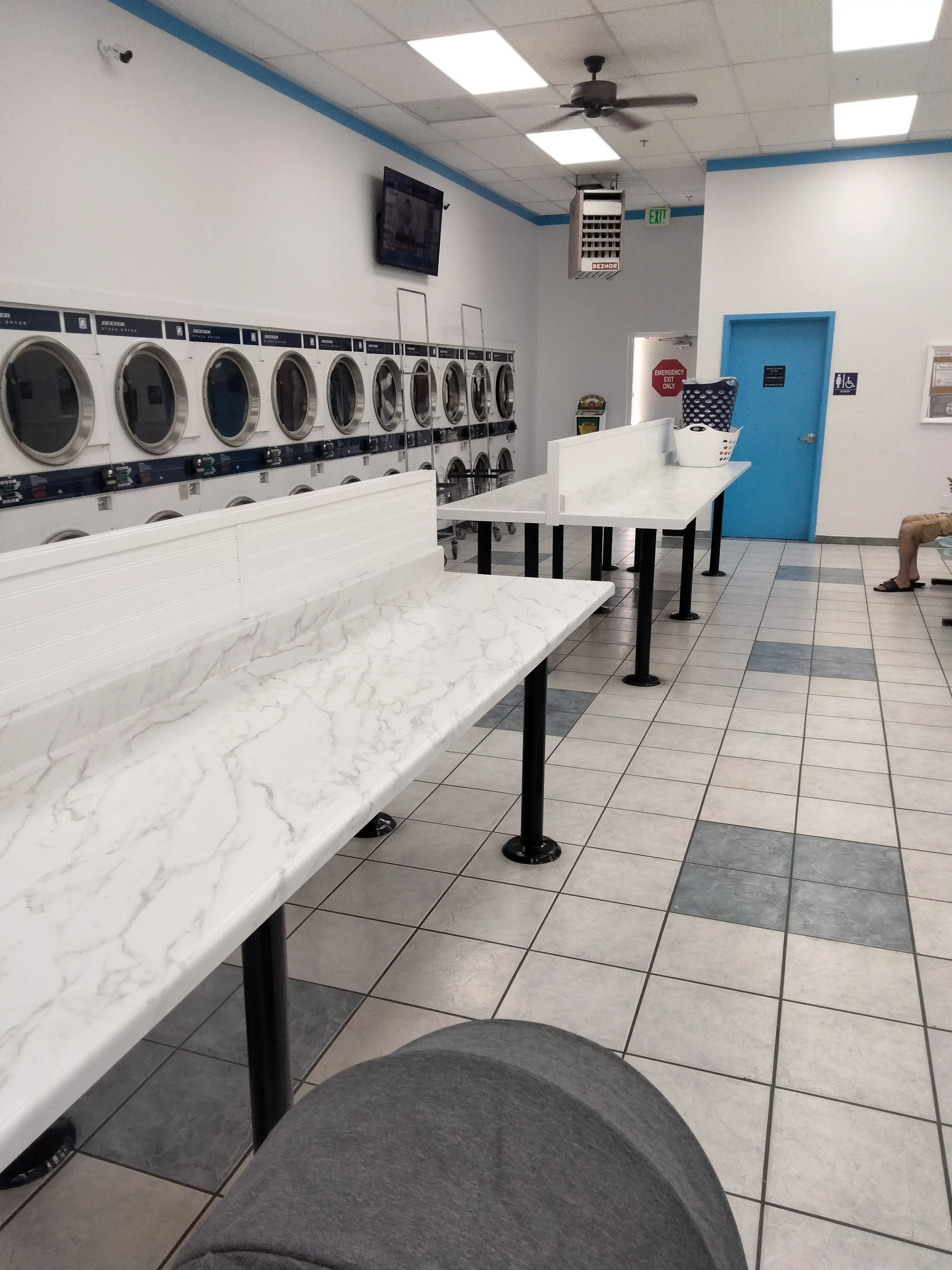 Linen Fresh Laundromat - Image 3