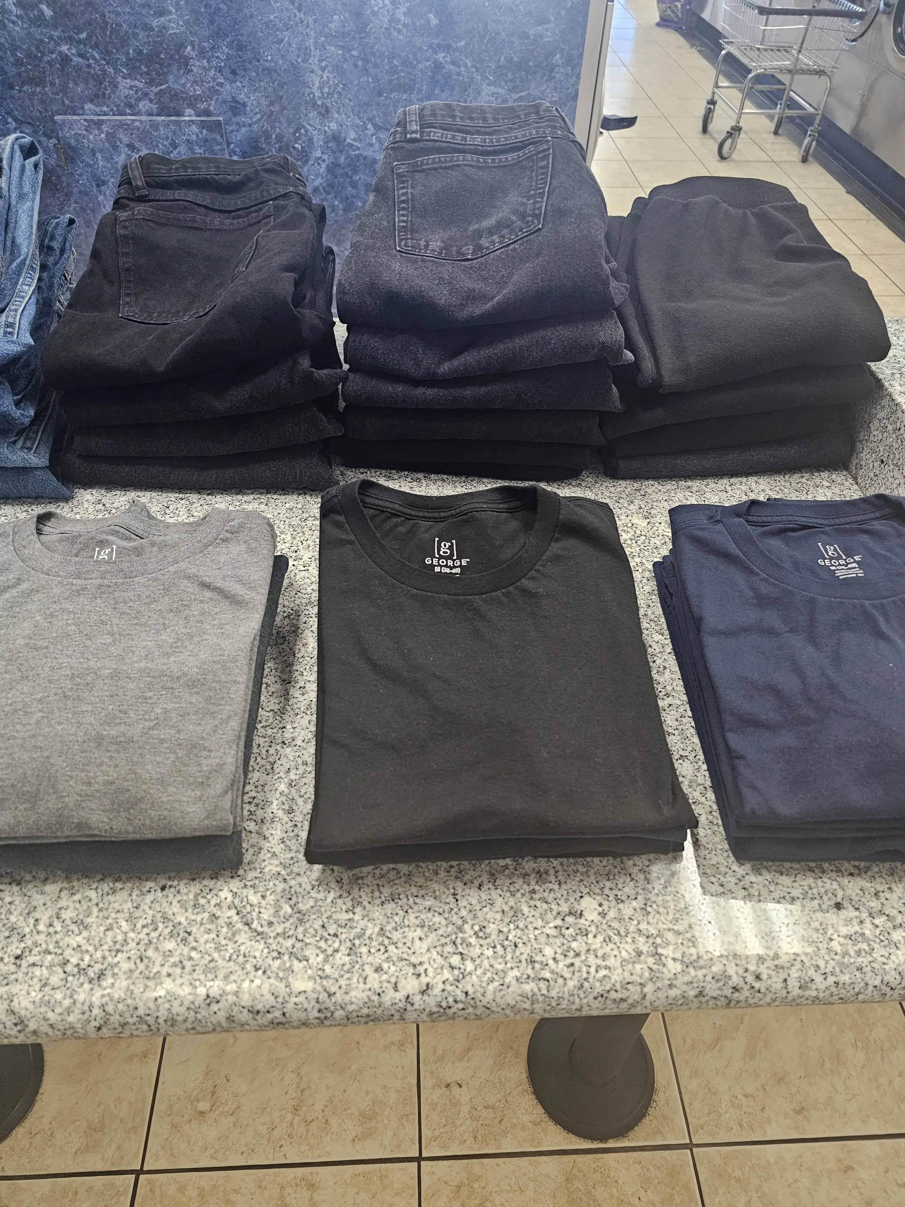 Linen Fresh Laundromat - Image 16
