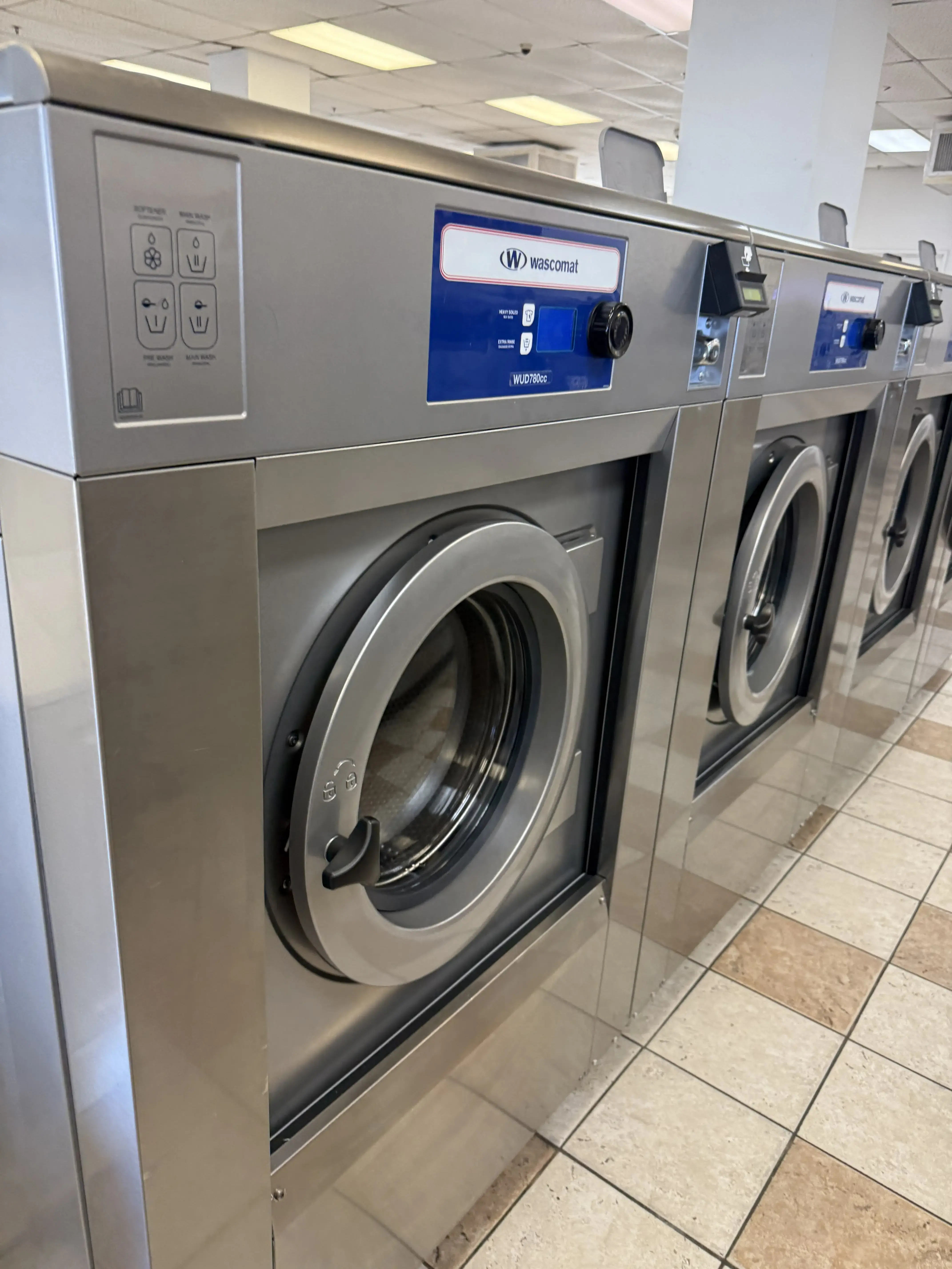 Linen Fresh Laundromat - Image 19