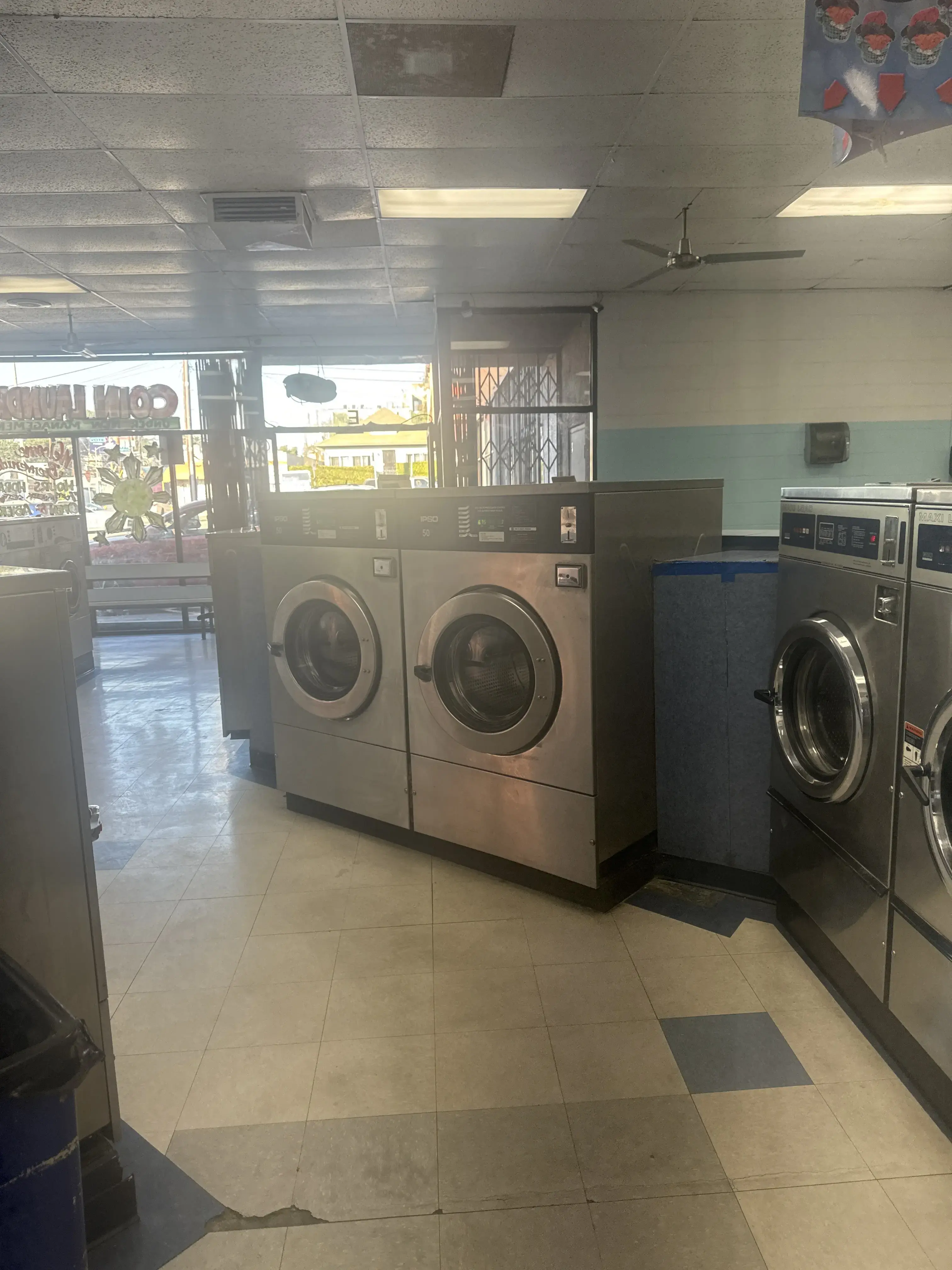 Lion Heart Coin Laundry thumbnail 7