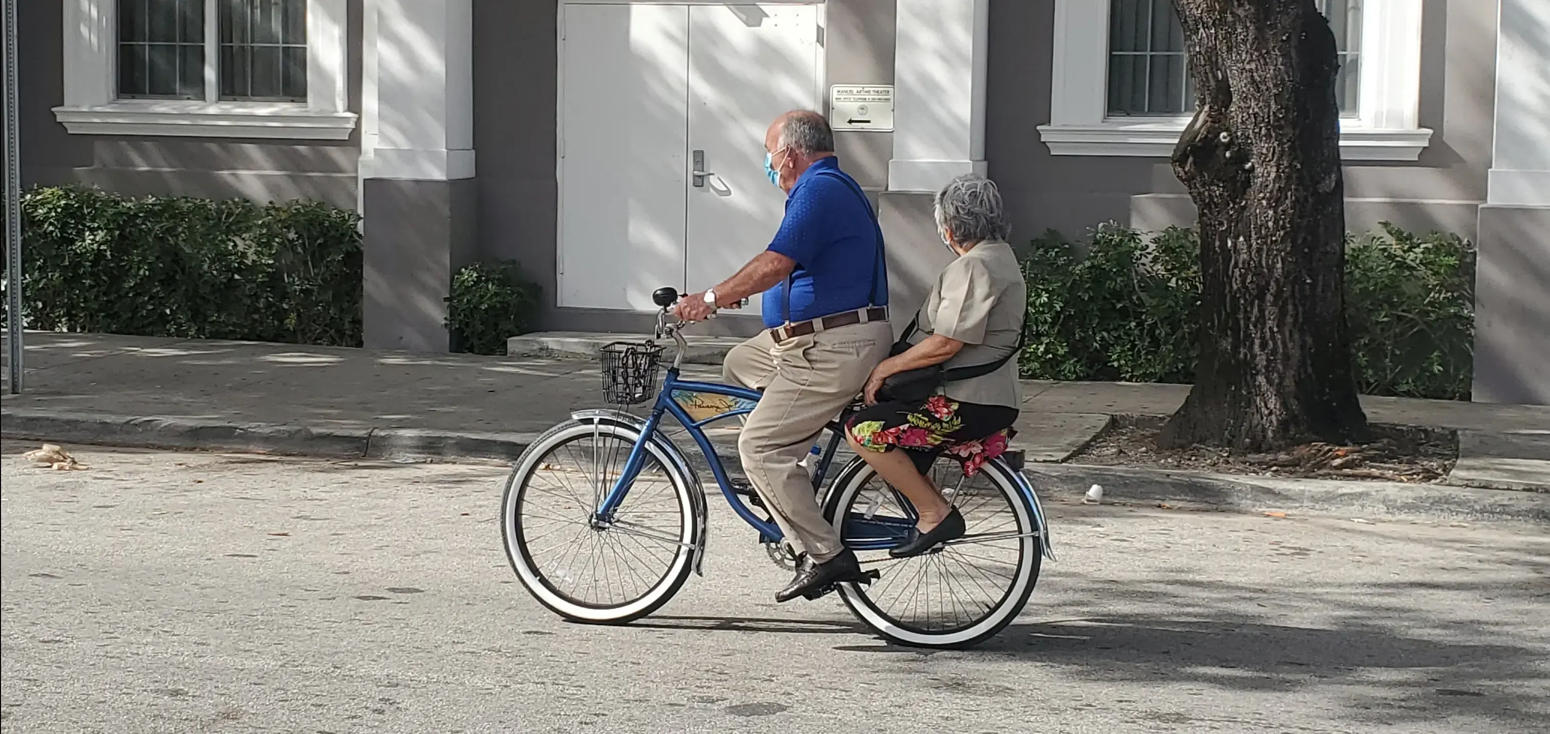 Little Havana Laundry thumbnail 7