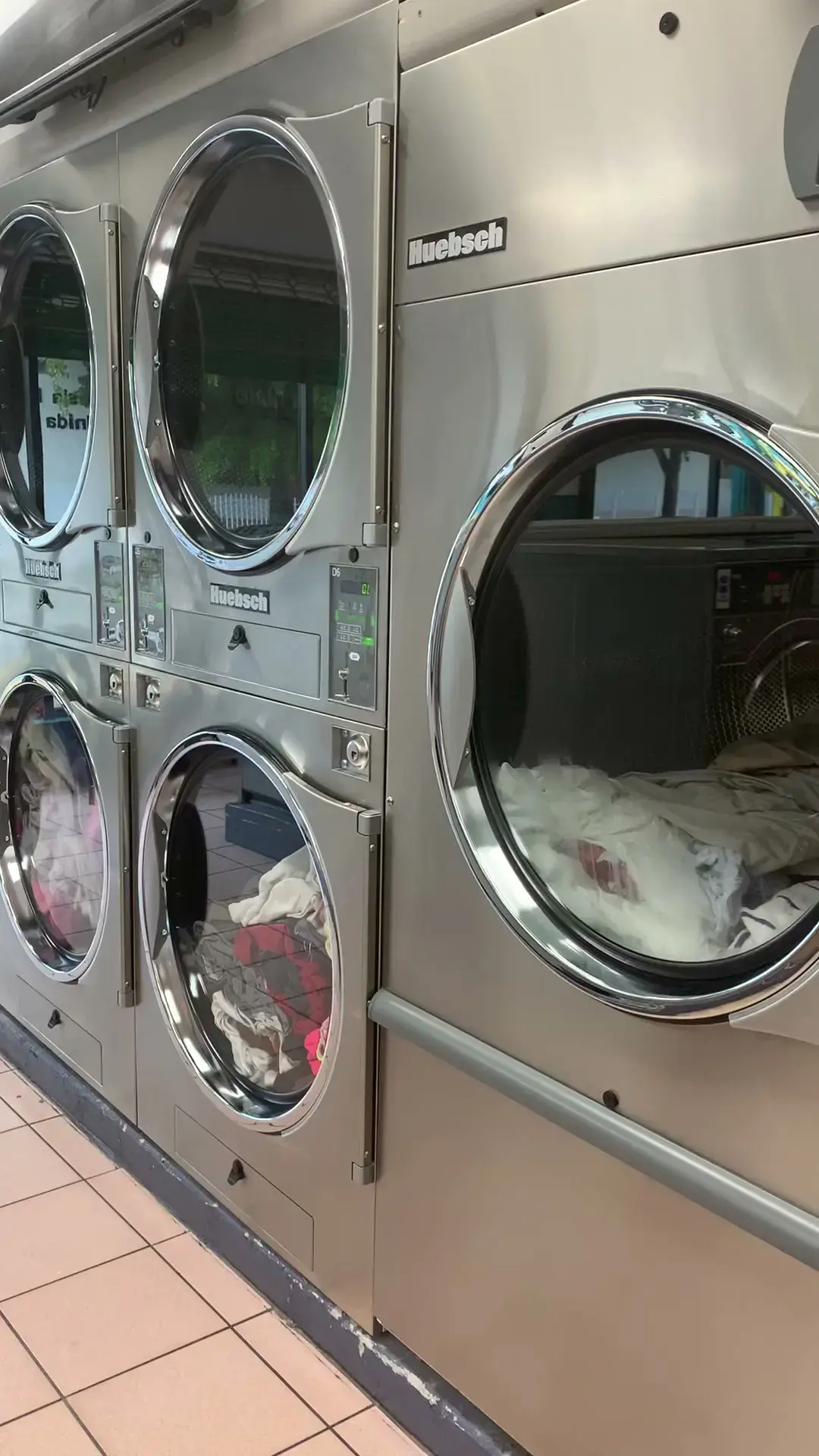 Little Havana Laundry thumbnail 14