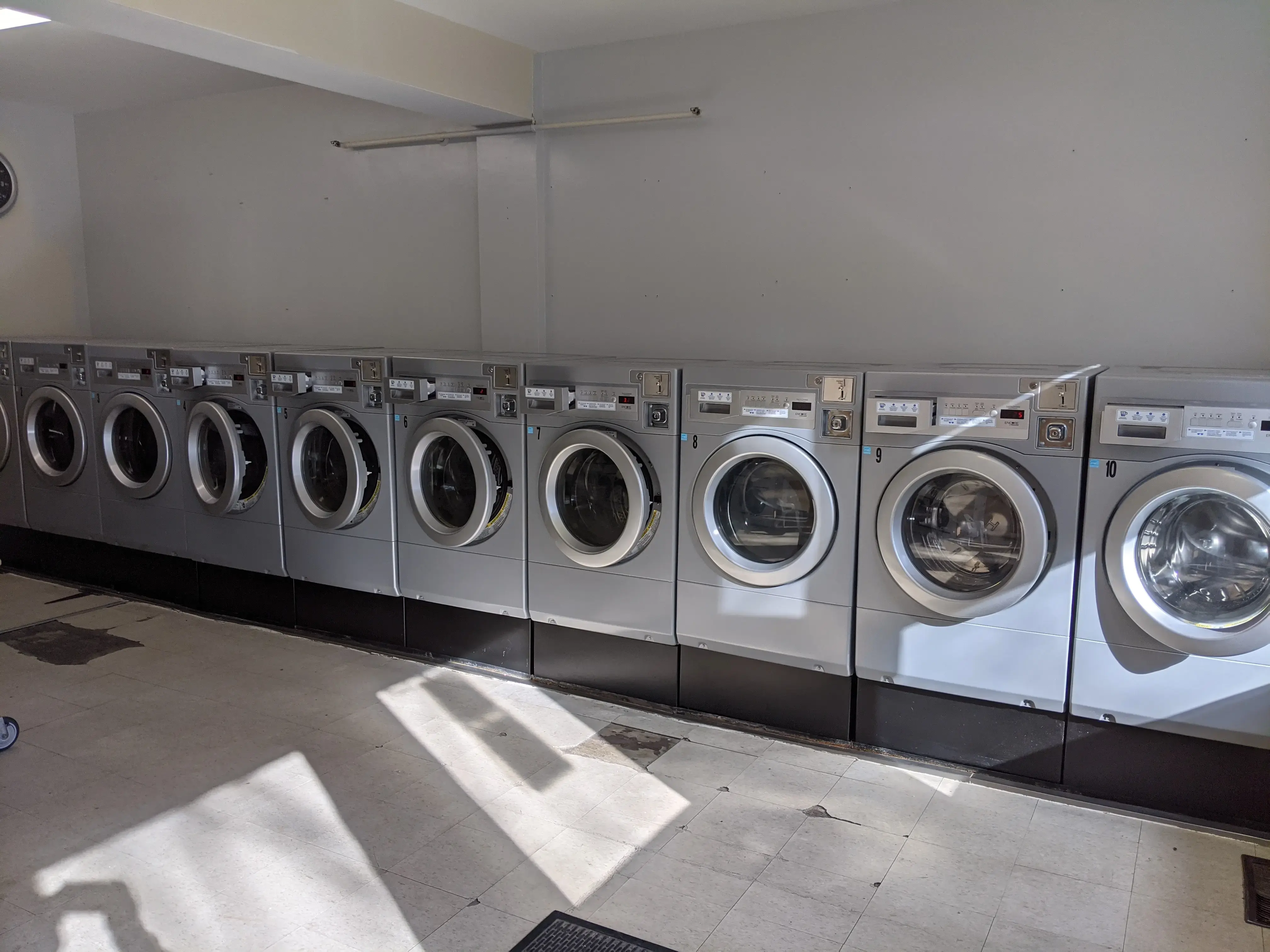 Little Village Laundry thumbnail 1