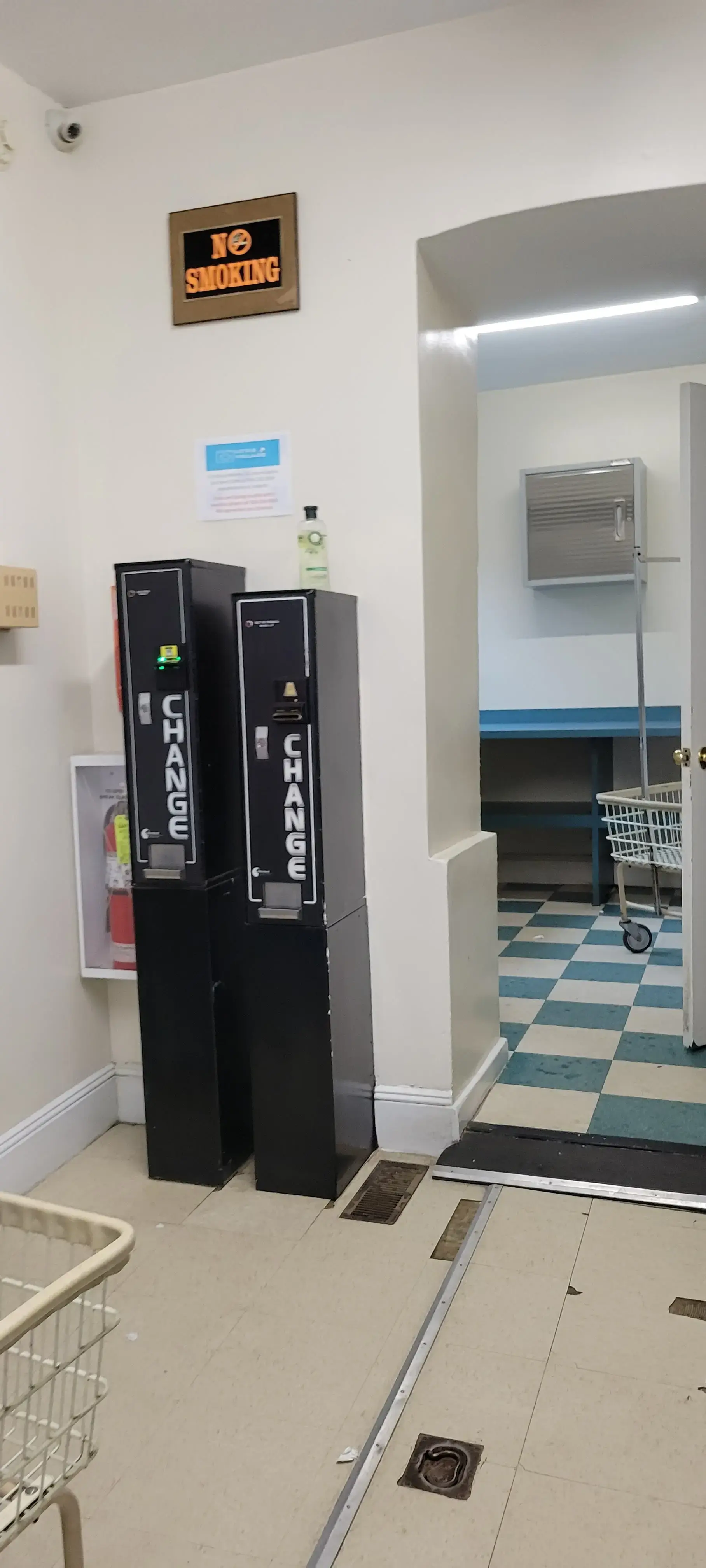 Little Village Laundry - Image 12