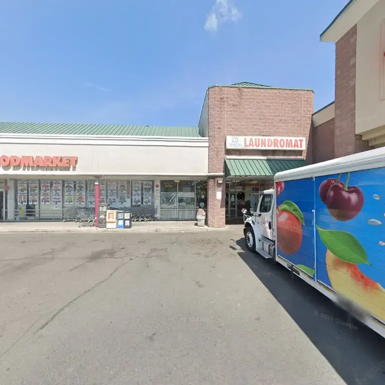Livingston Plaza Laundromat thumbnail 7