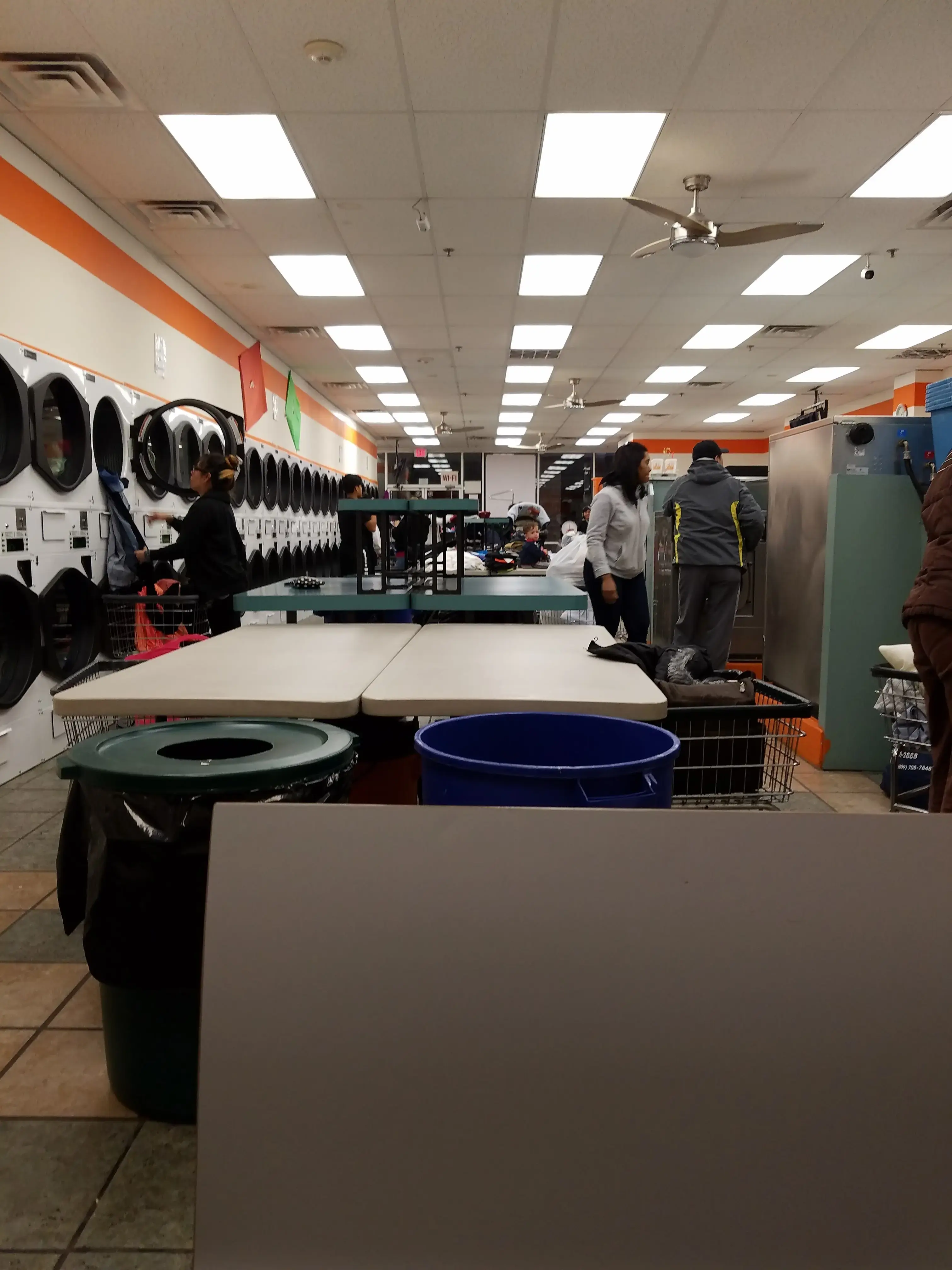 Livingston Plaza Laundromat thumbnail 3
