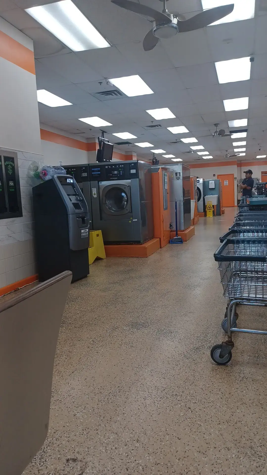 Livingston Plaza Laundromat thumbnail 4