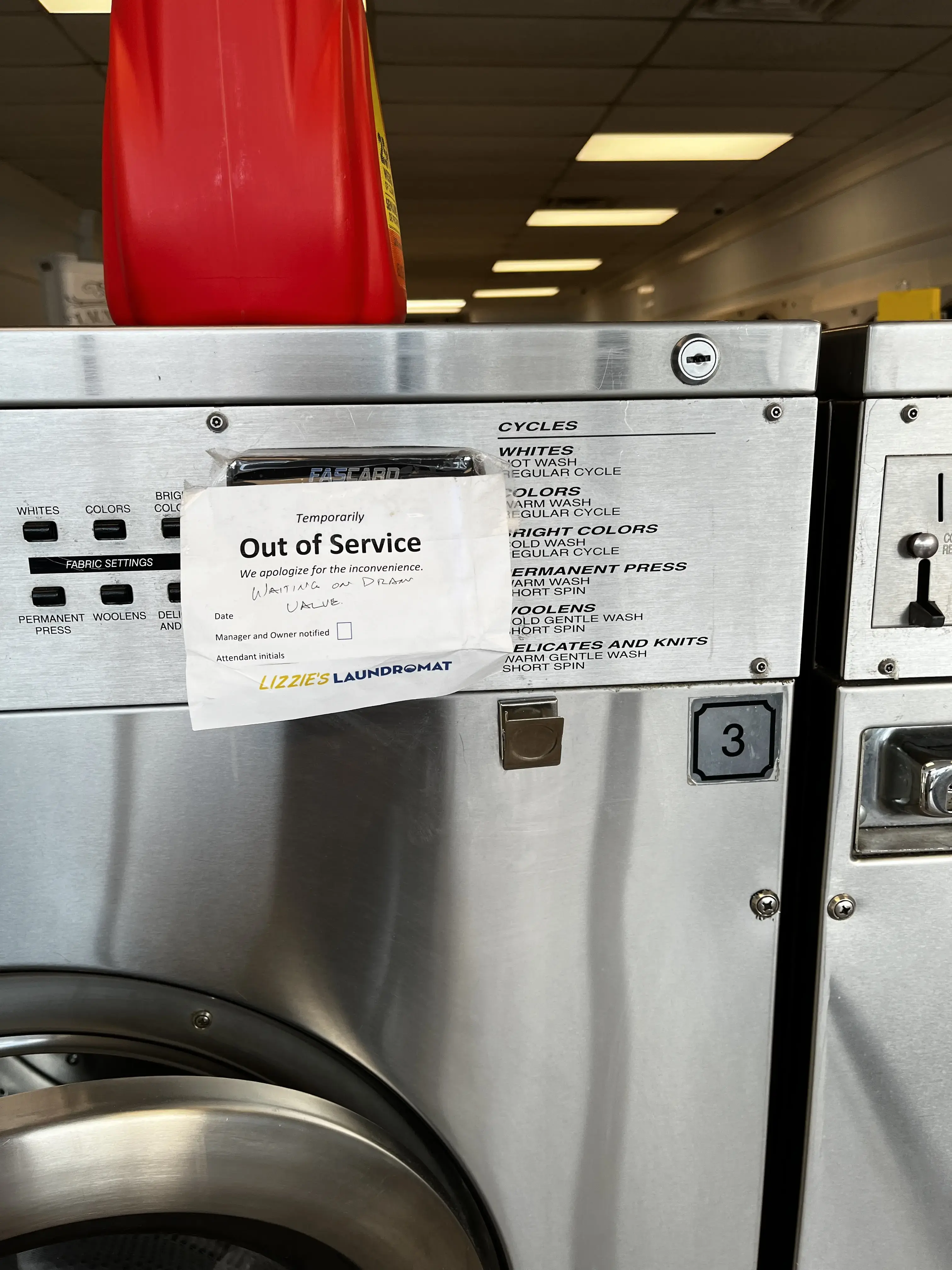 Lizzie's Laundromat - Image 5