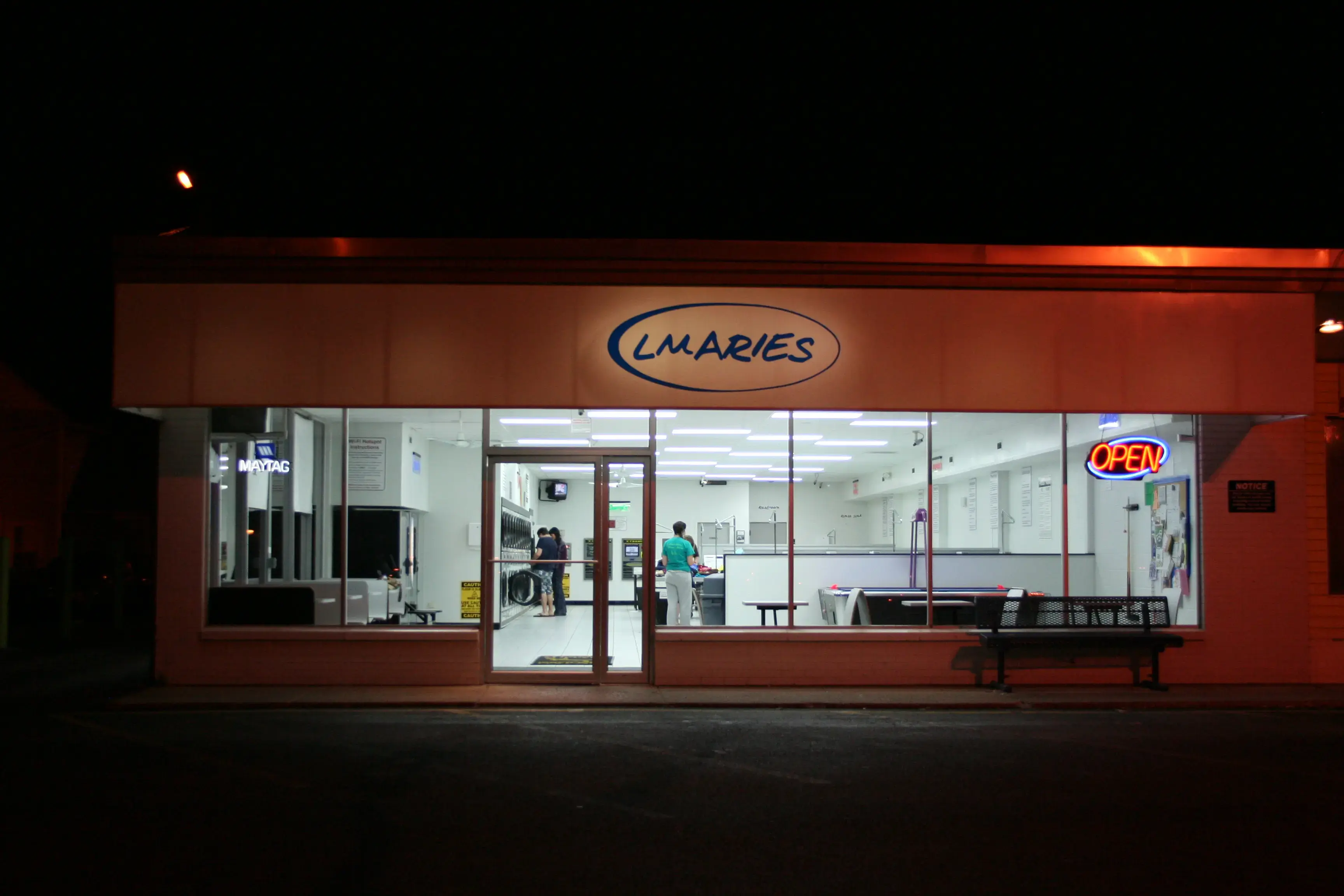 LMARIES Laundromat thumbnail 3