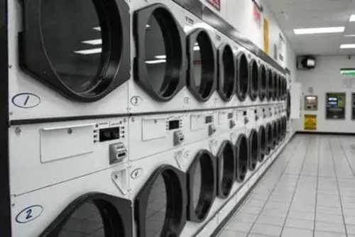 LMARIES Laundromat thumbnail 14