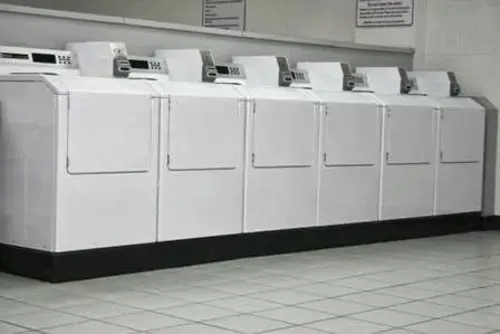 LMARIES Laundromat thumbnail 6