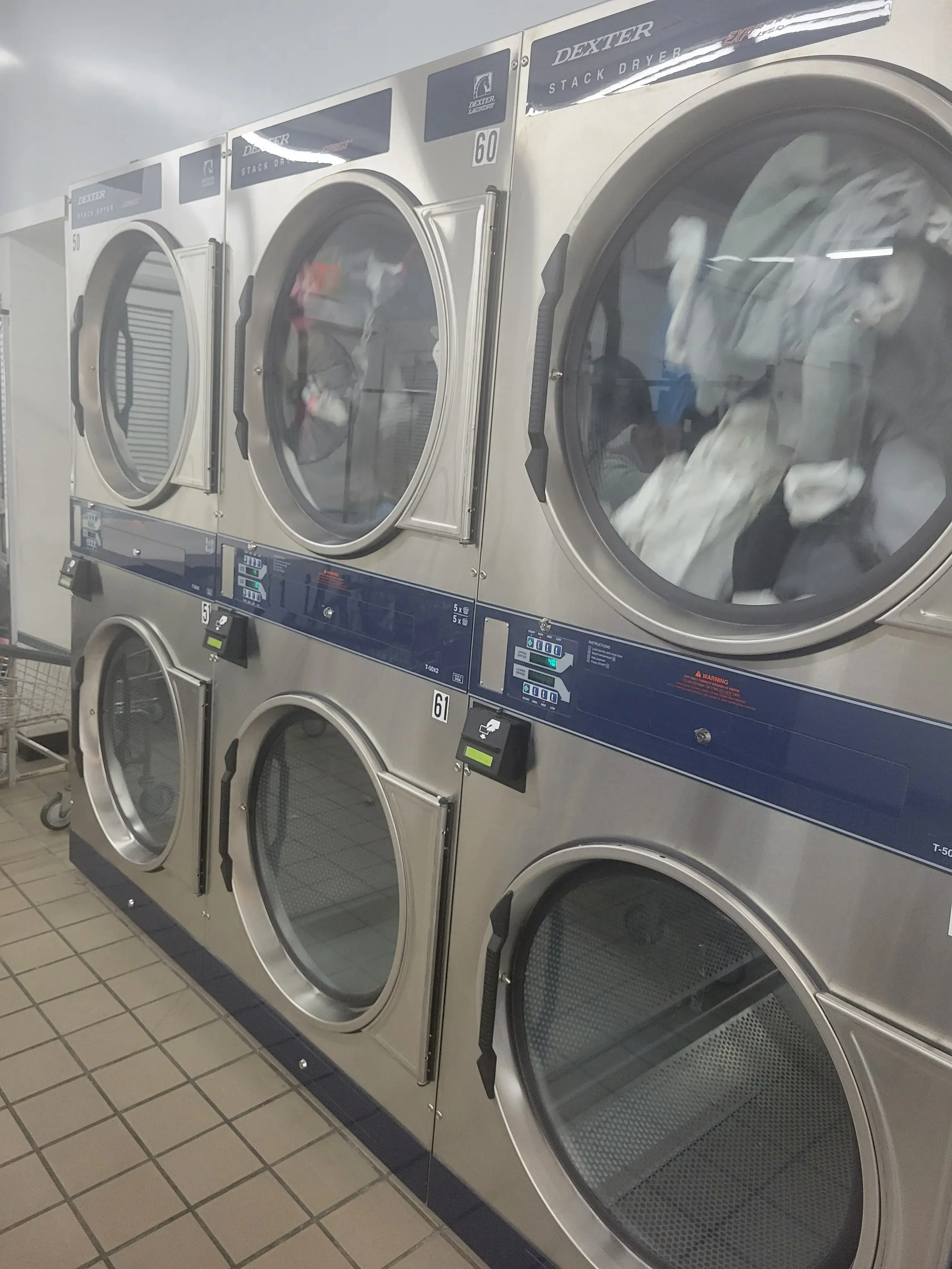 Loads of Fun Laundromat - Image 8