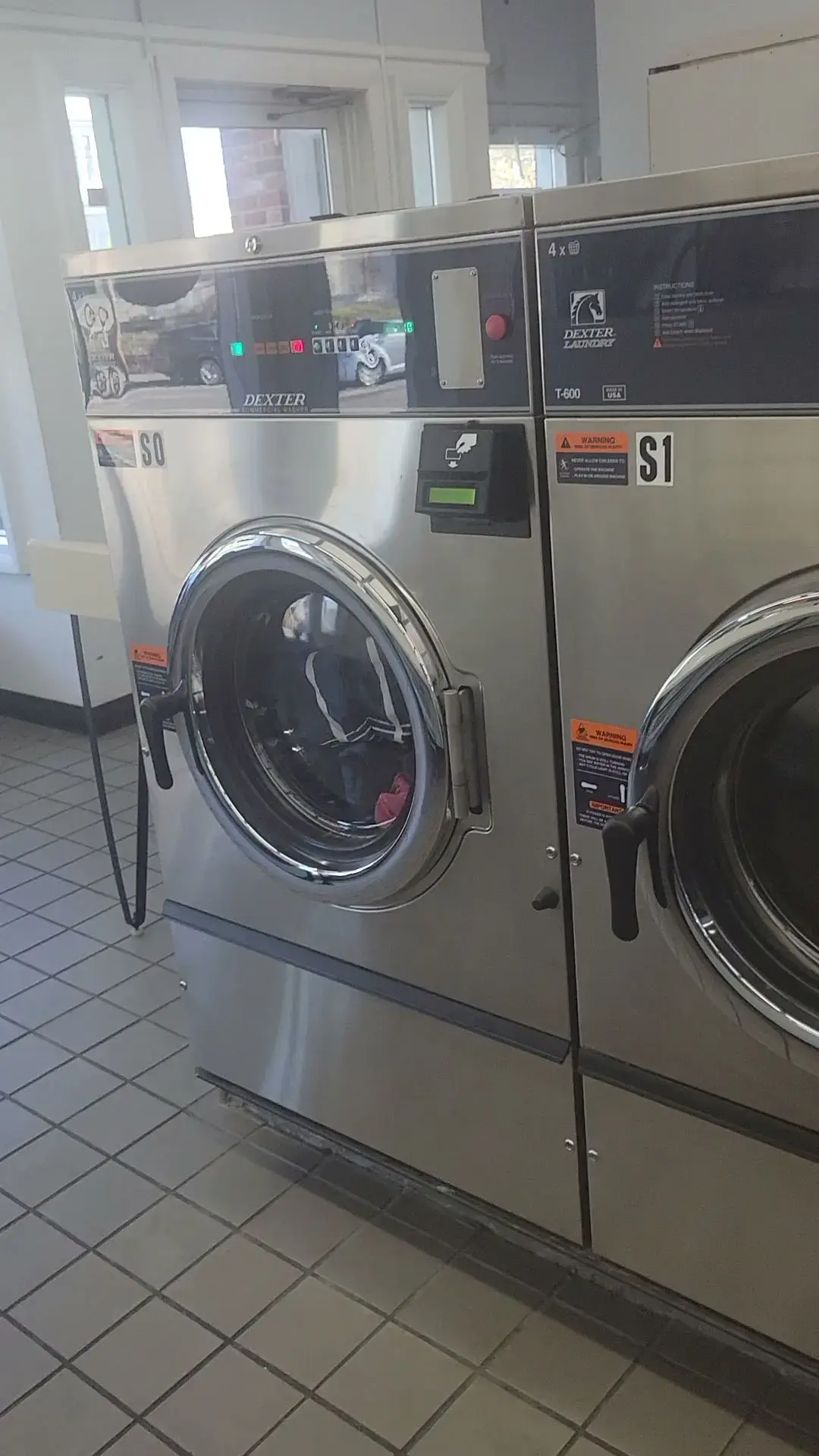 Loads of Fun Laundromat thumbnail 3
