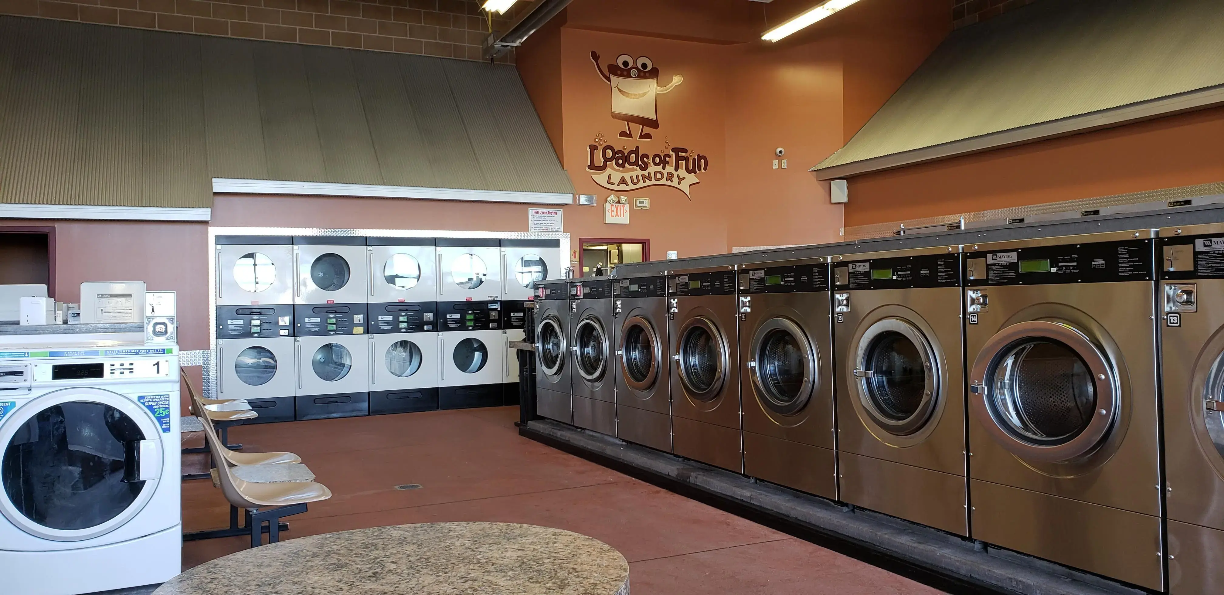 Loads of Fun Laundry thumbnail 10