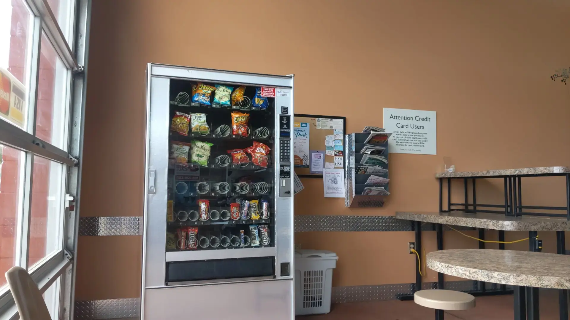 Loads of Fun Laundry thumbnail 3