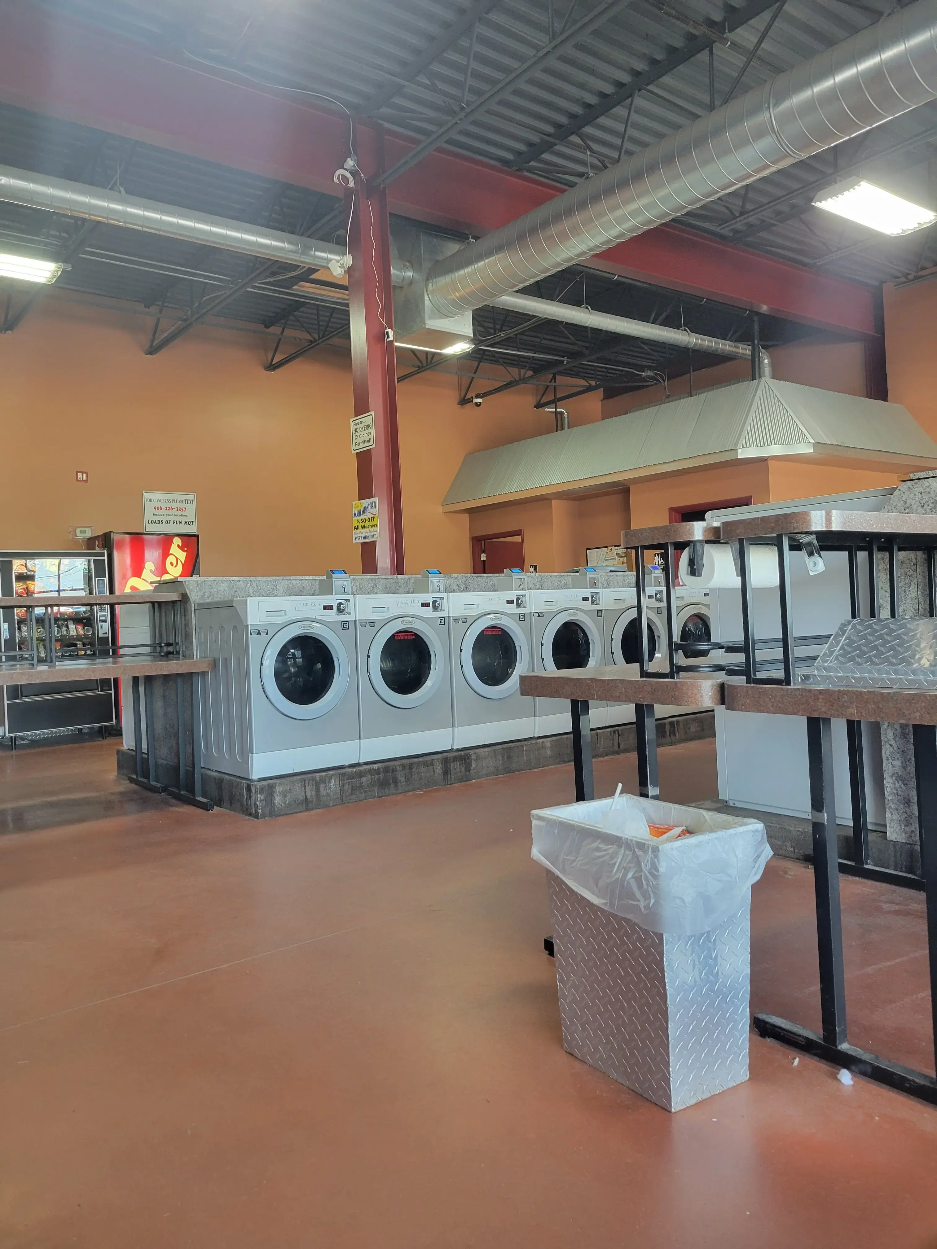 Loads of Fun Laundry thumbnail 1