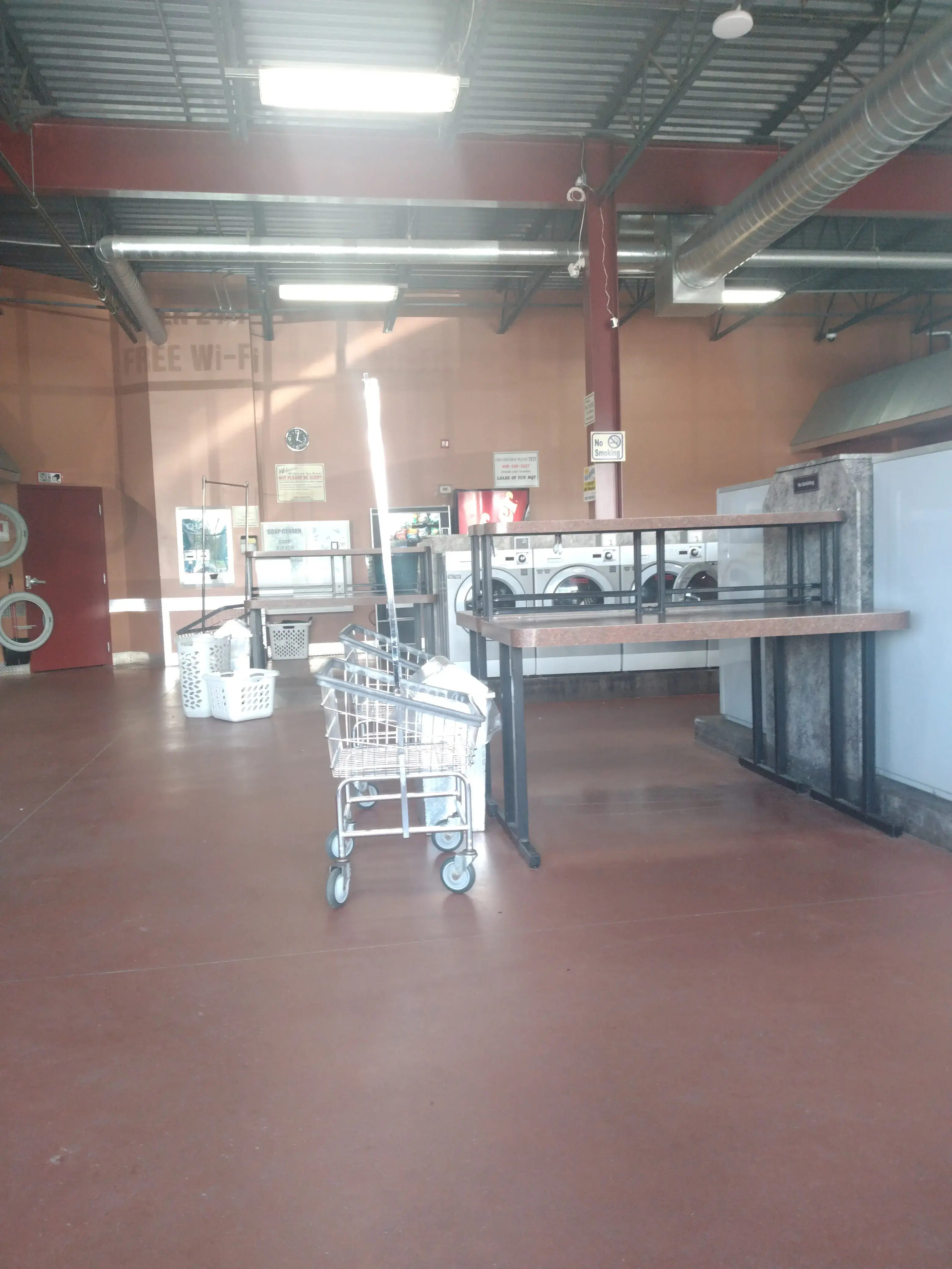 Loads of Fun Laundry thumbnail 5