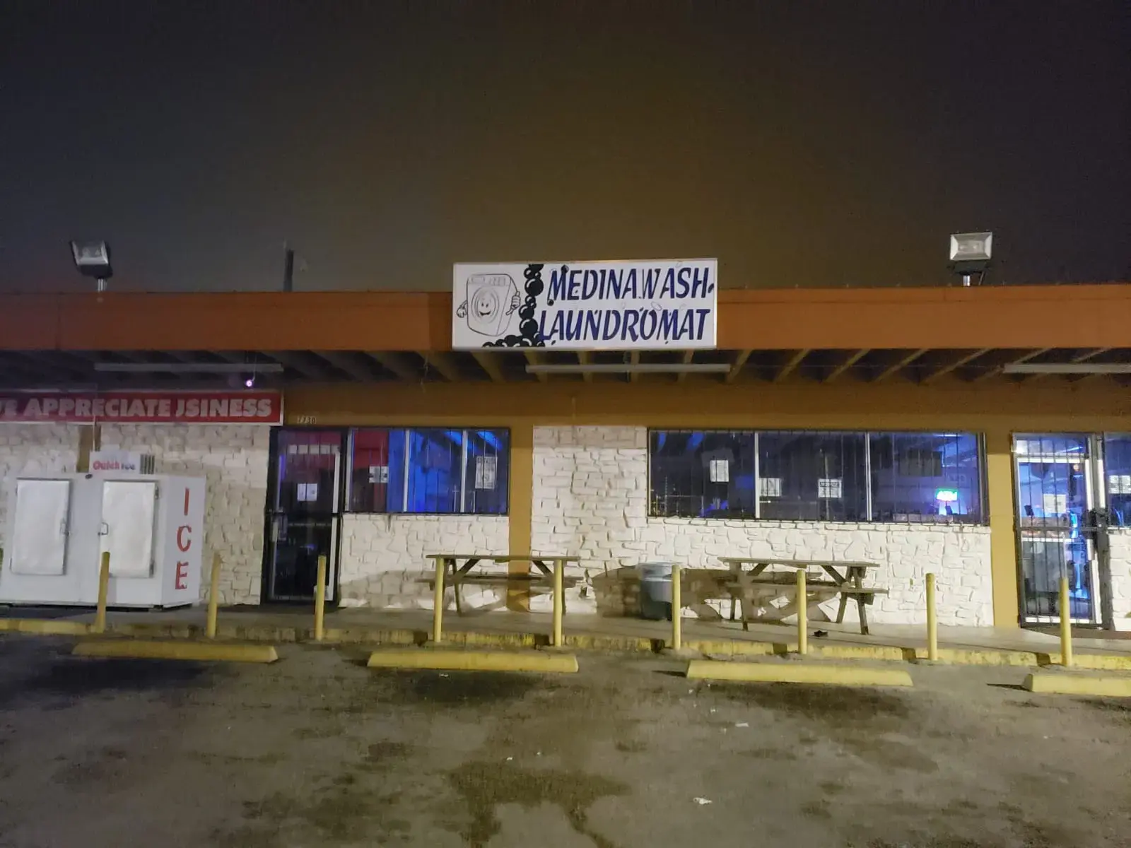 Local Laundry - Medina Base thumbnail 4