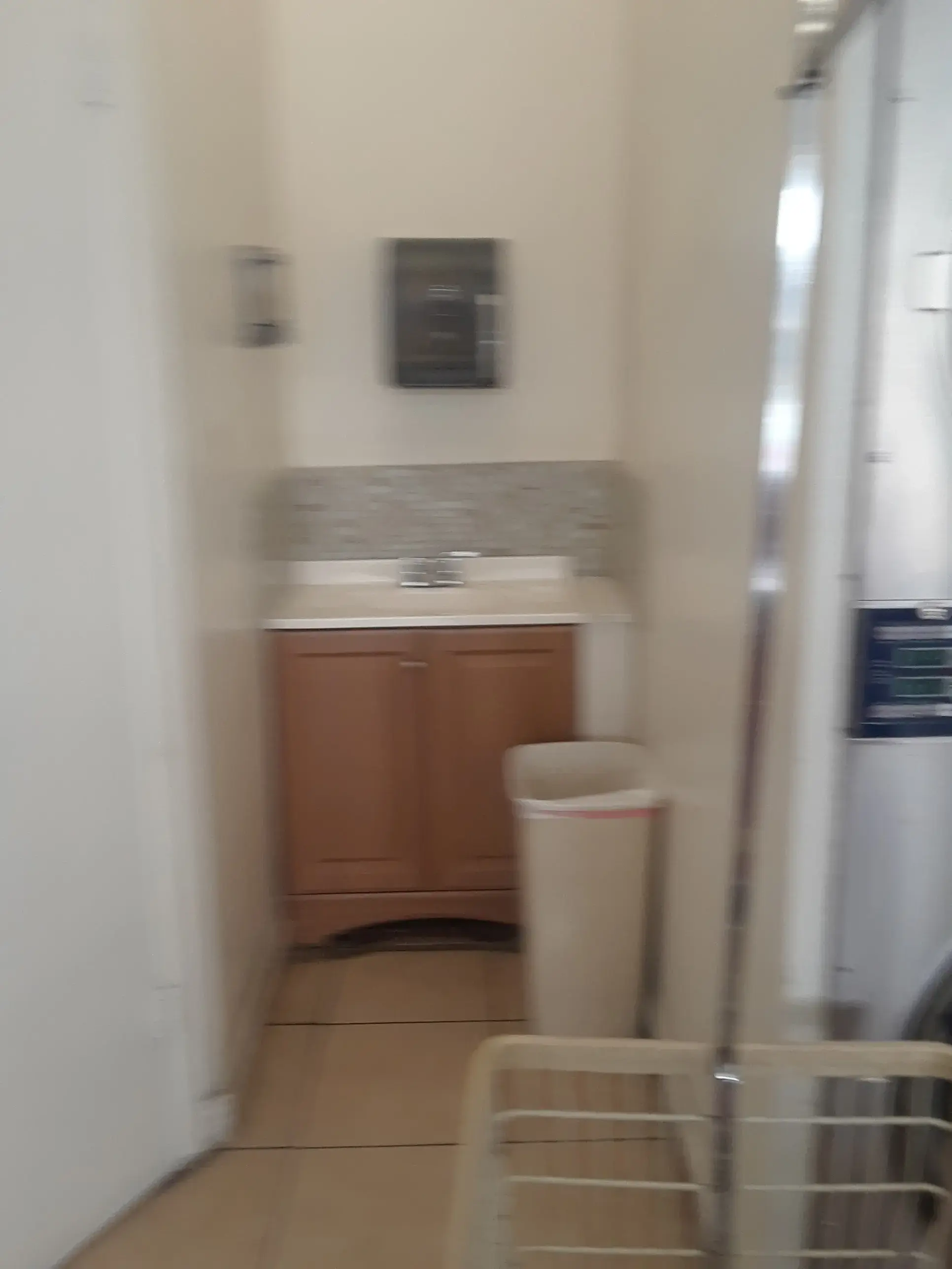 Local Laundry - Image 13