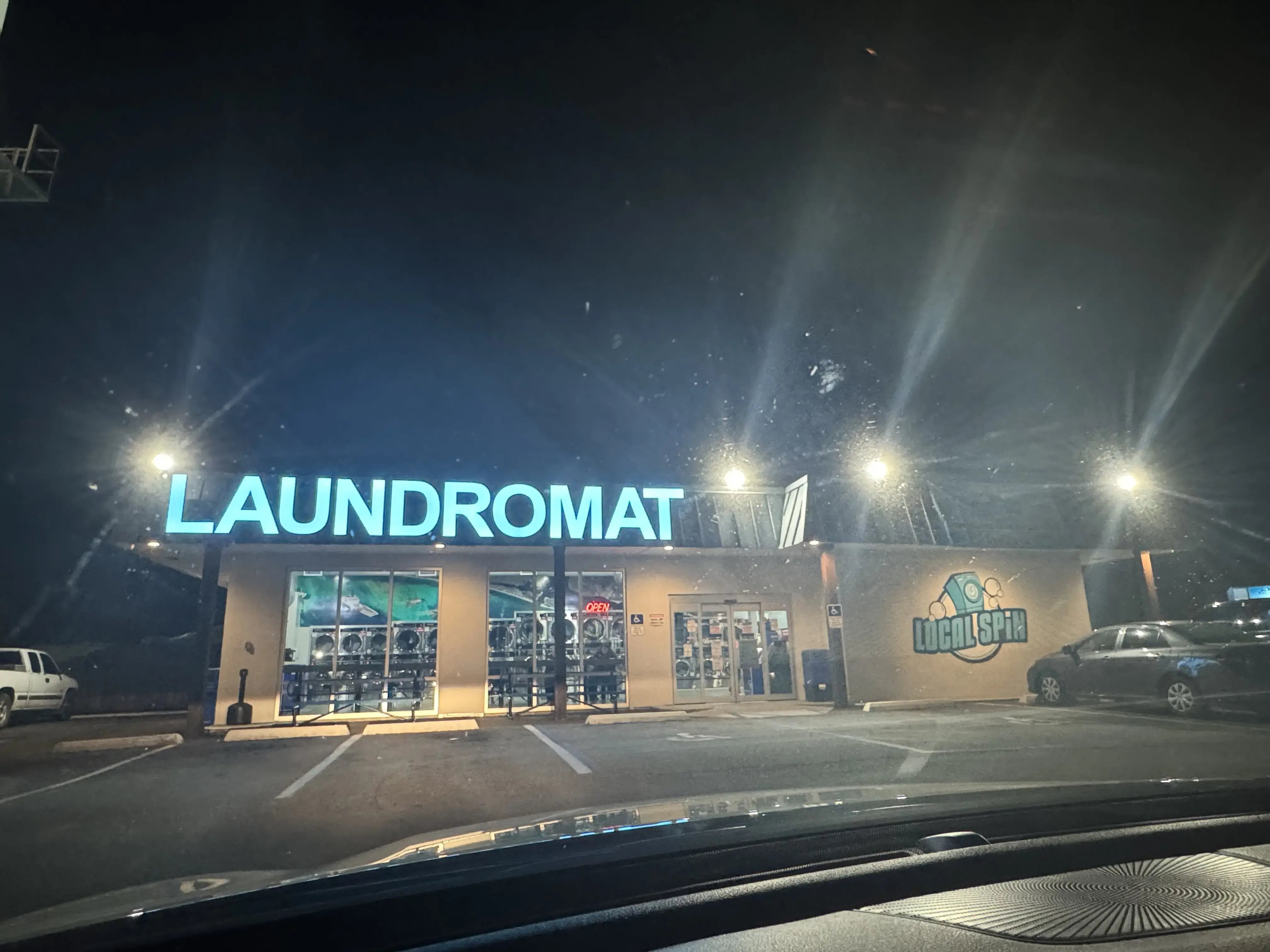 Local Spin Laundromat thumbnail 16