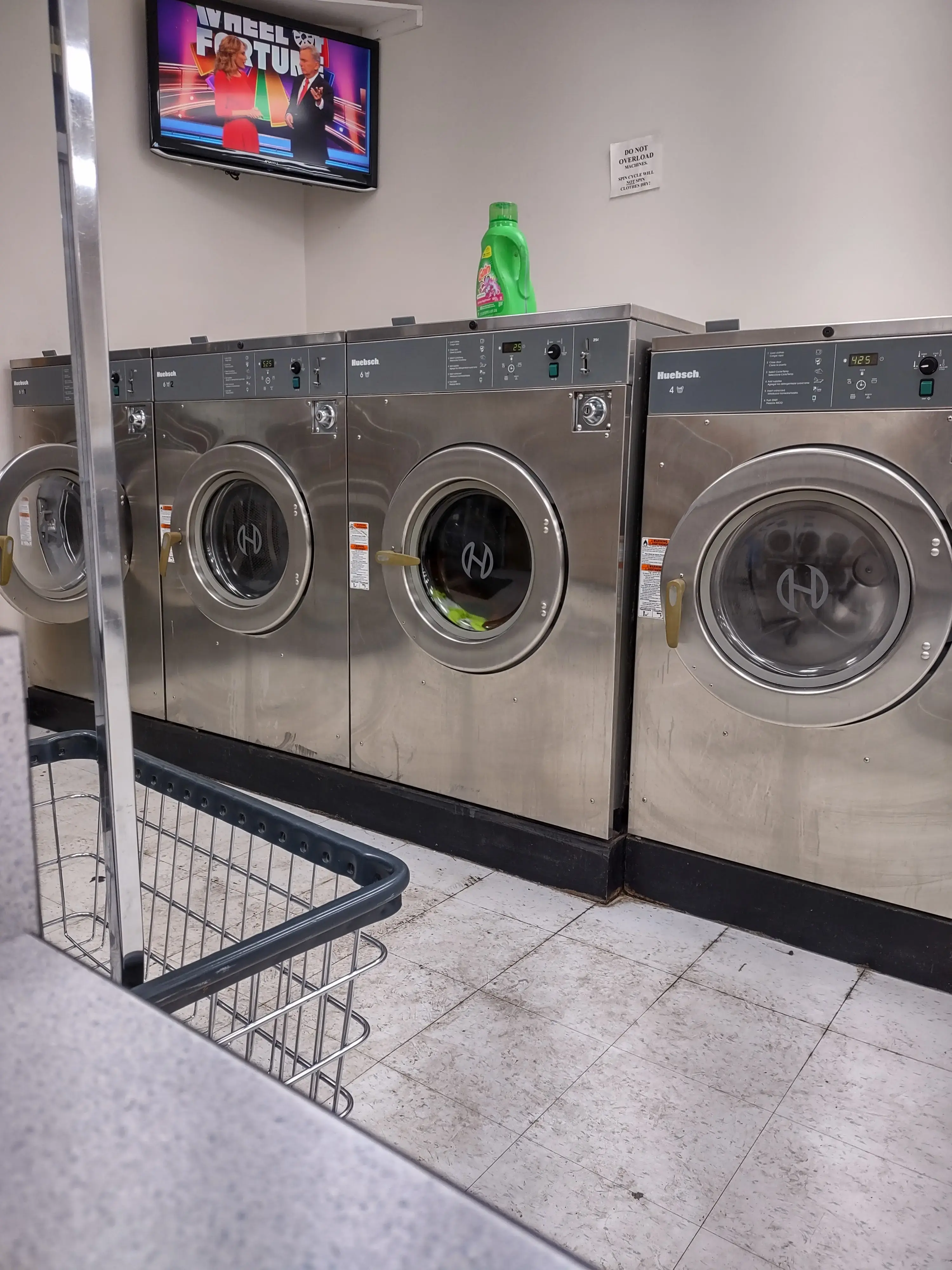 Lockwood Laundry thumbnail 6