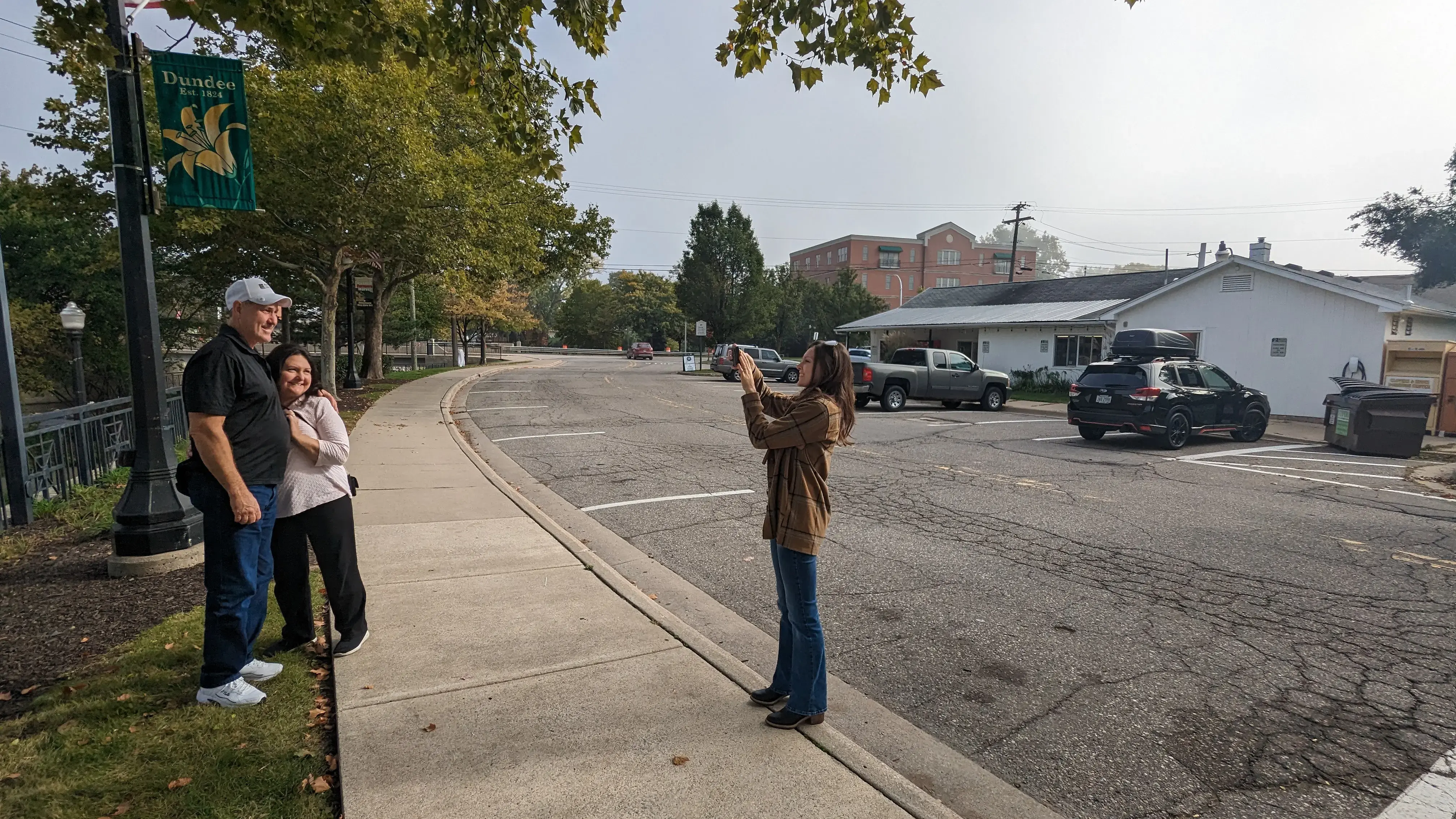 Log Cabin Laundry & Dry Cleaning thumbnail 14