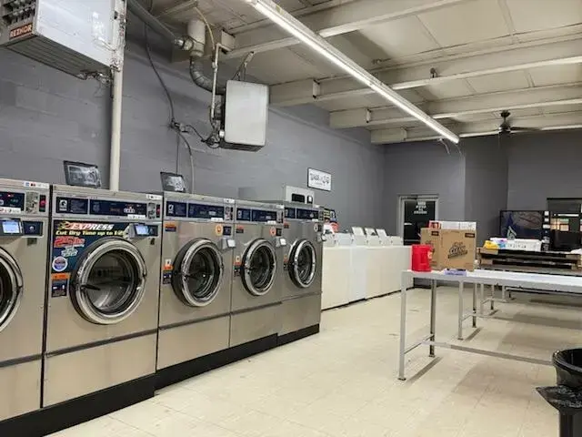 Logansport Express Laundry thumbnail 8