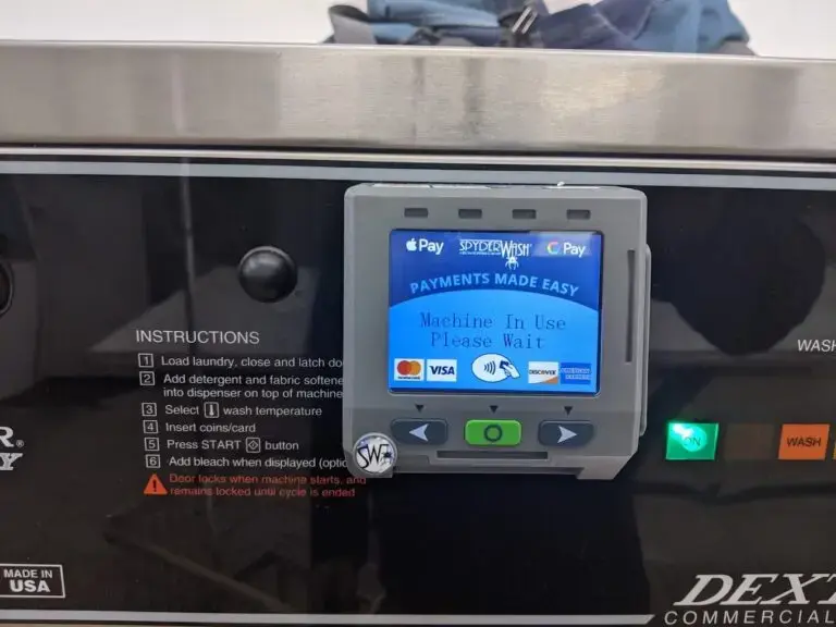 Lola's Cleaners thumbnail 13