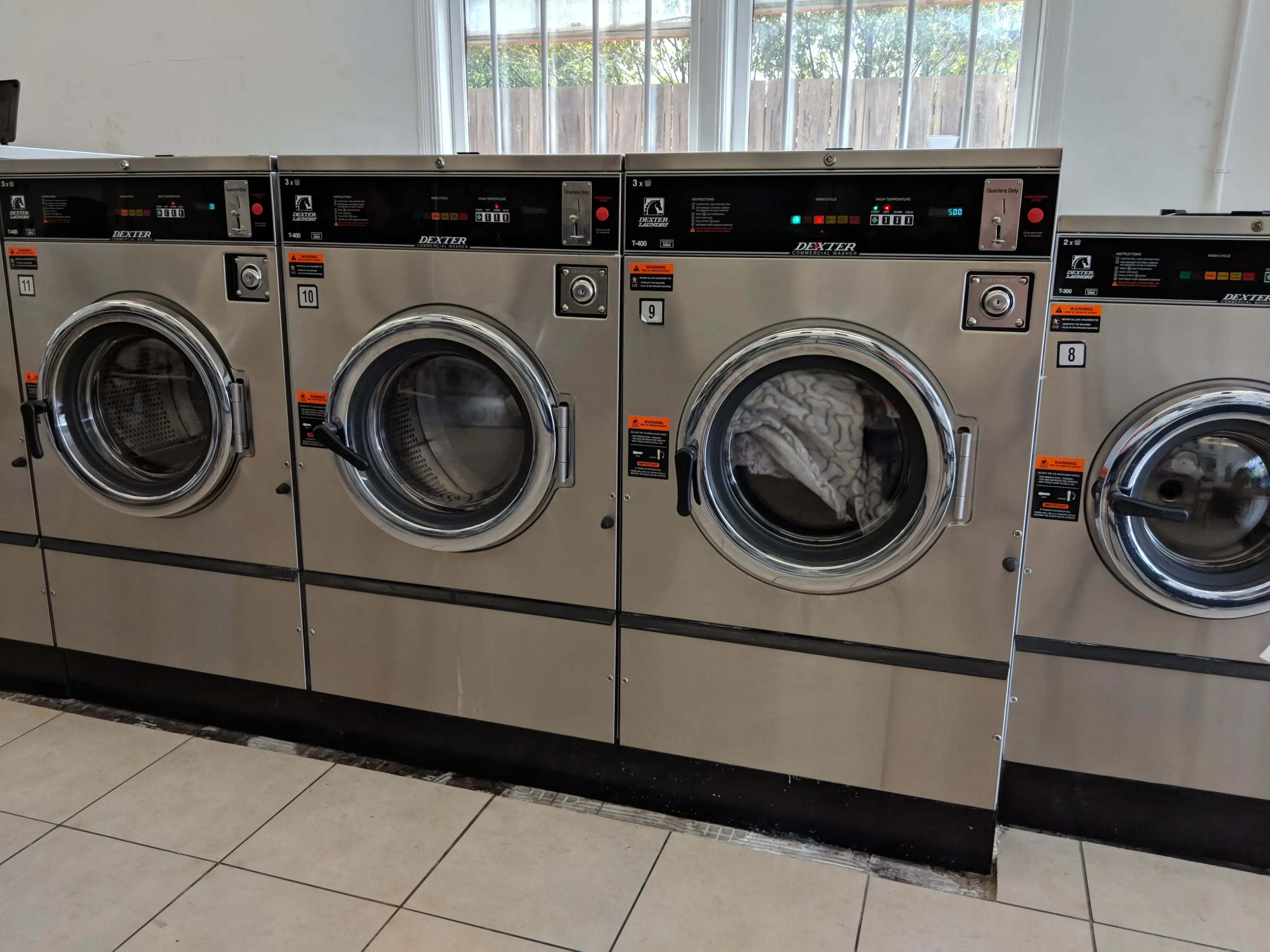 Lola's Cleaners - Image 19