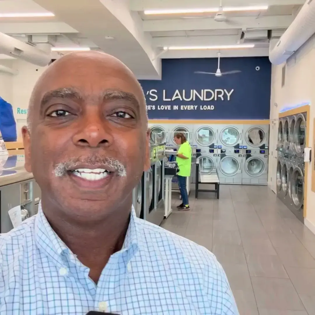 Lola's Laundry Georgetown KY thumbnail 14