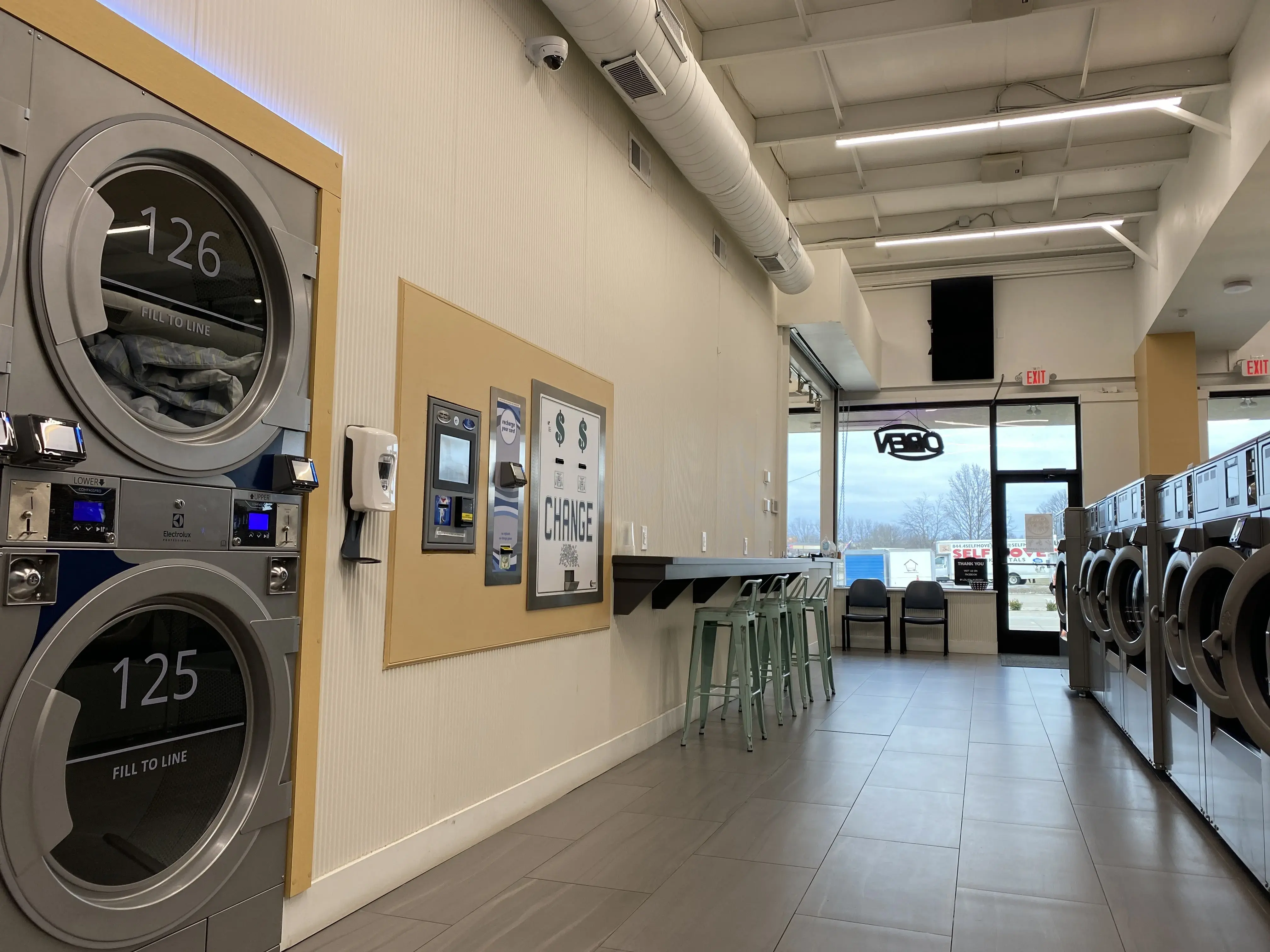 Lola's Laundry Georgetown KY thumbnail 11