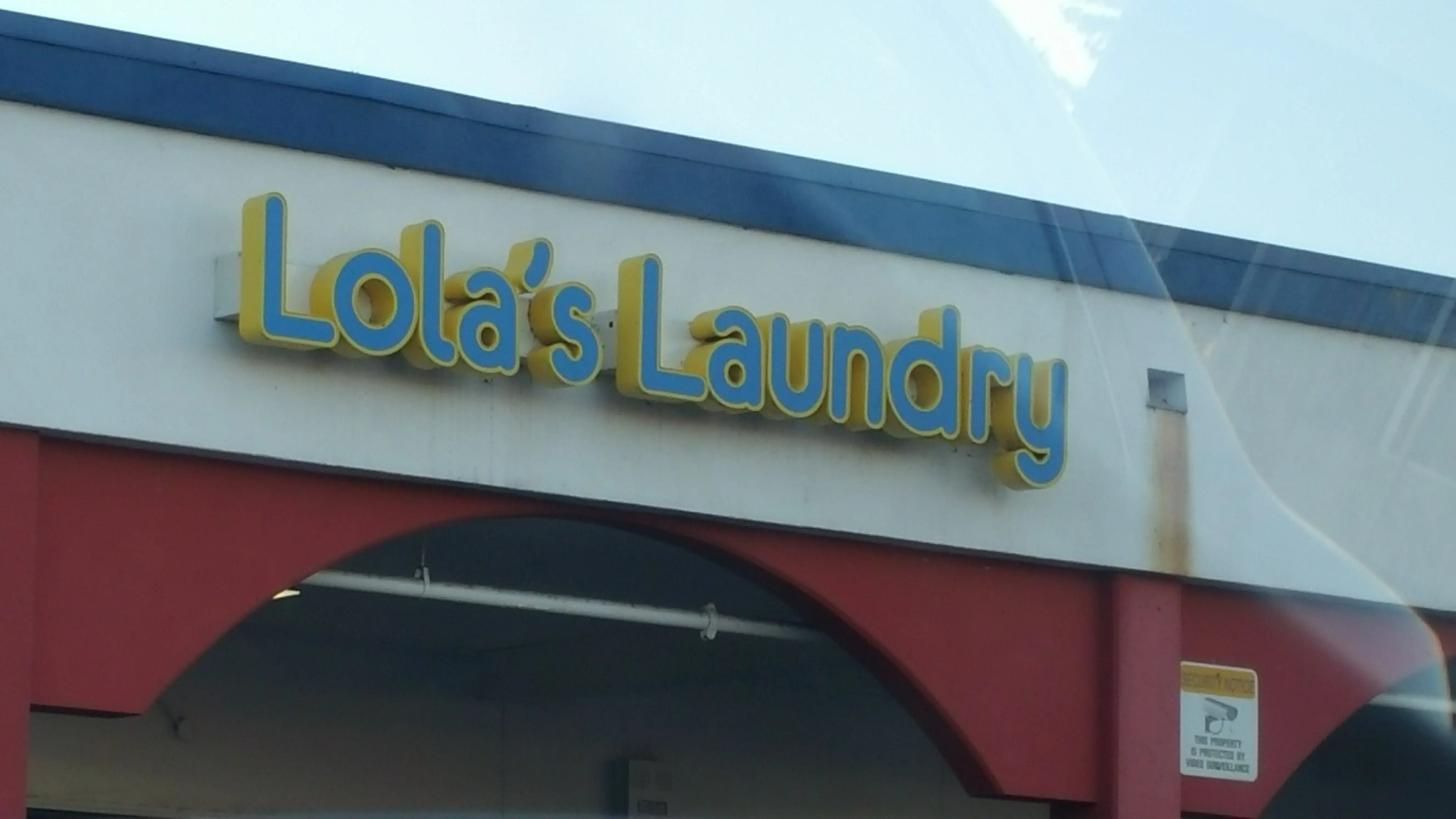 Lola's Laundry thumbnail 10